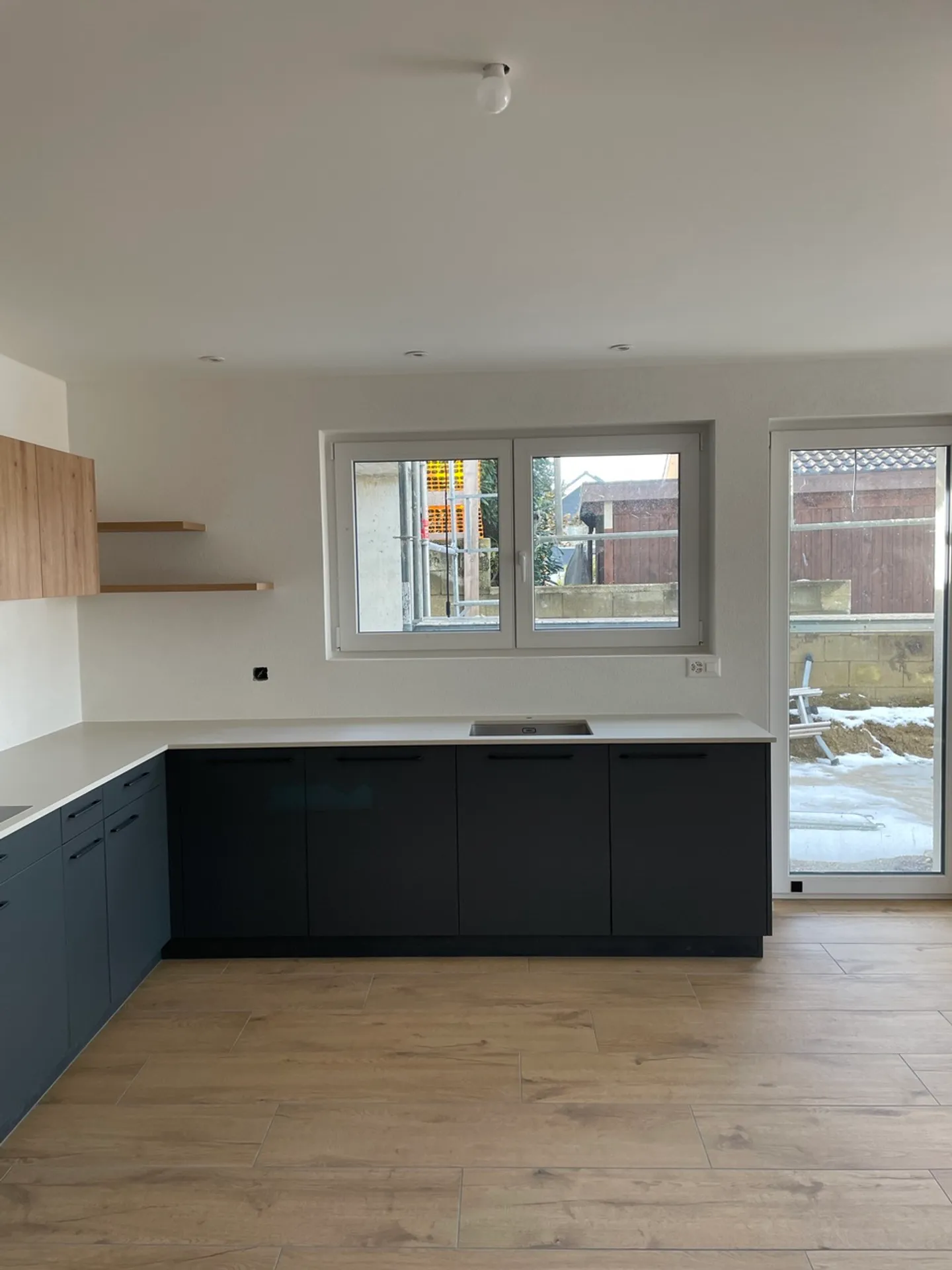 Magnifico NUOVO appartamento di 4,5 stanze con giardino nel quartiere delle ville - Foto 3 di 11