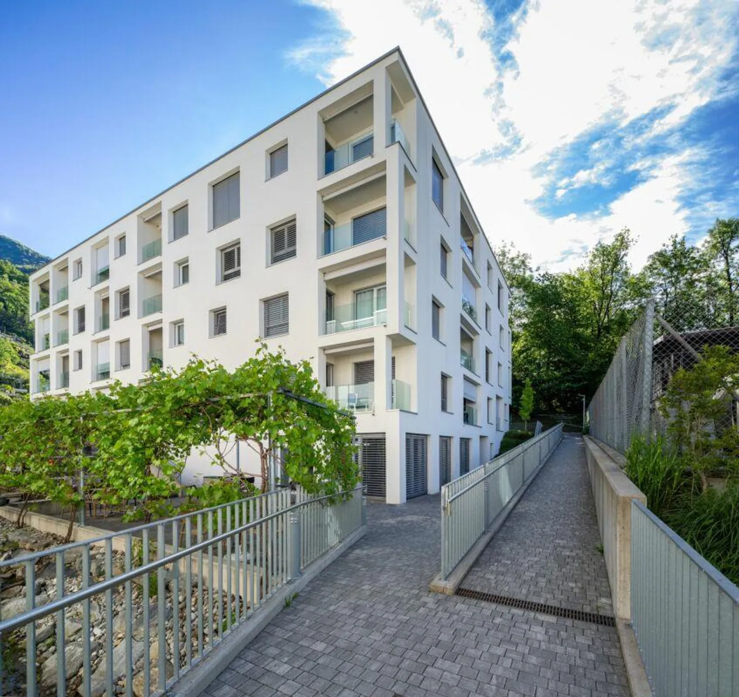 0090, Gordola, Residenza al Riale C, Apartment Nr. 0107 - Photo 1 of 13