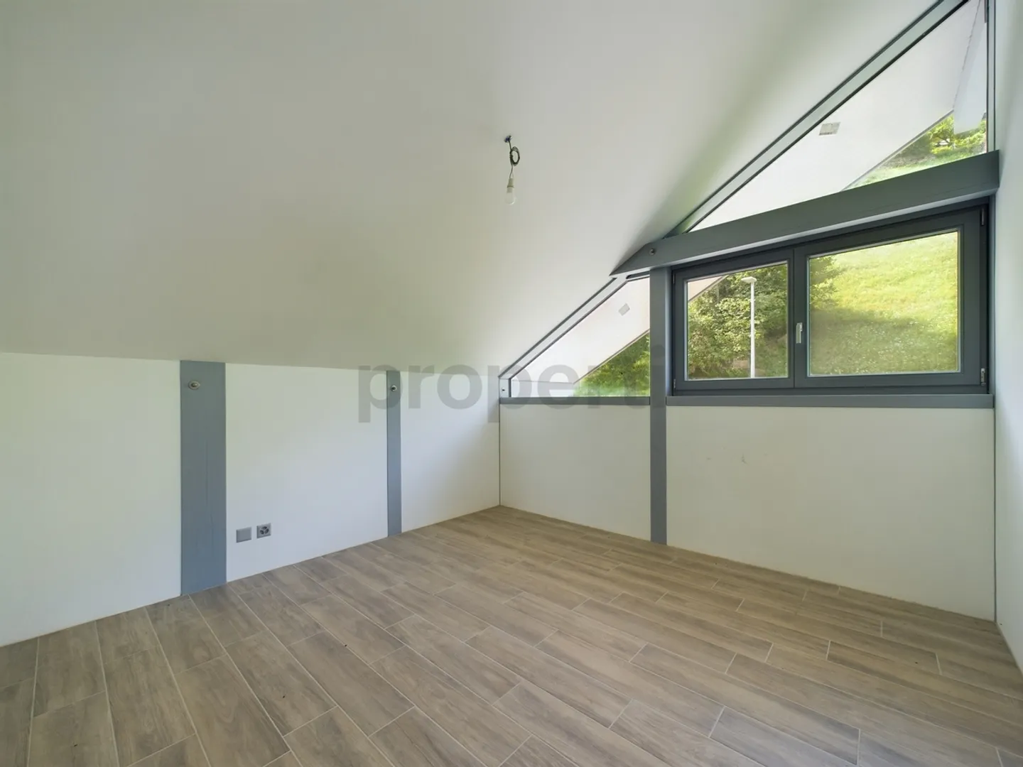 Moderne Villa mit atemberaubendem Blick - Foto 11 von 13