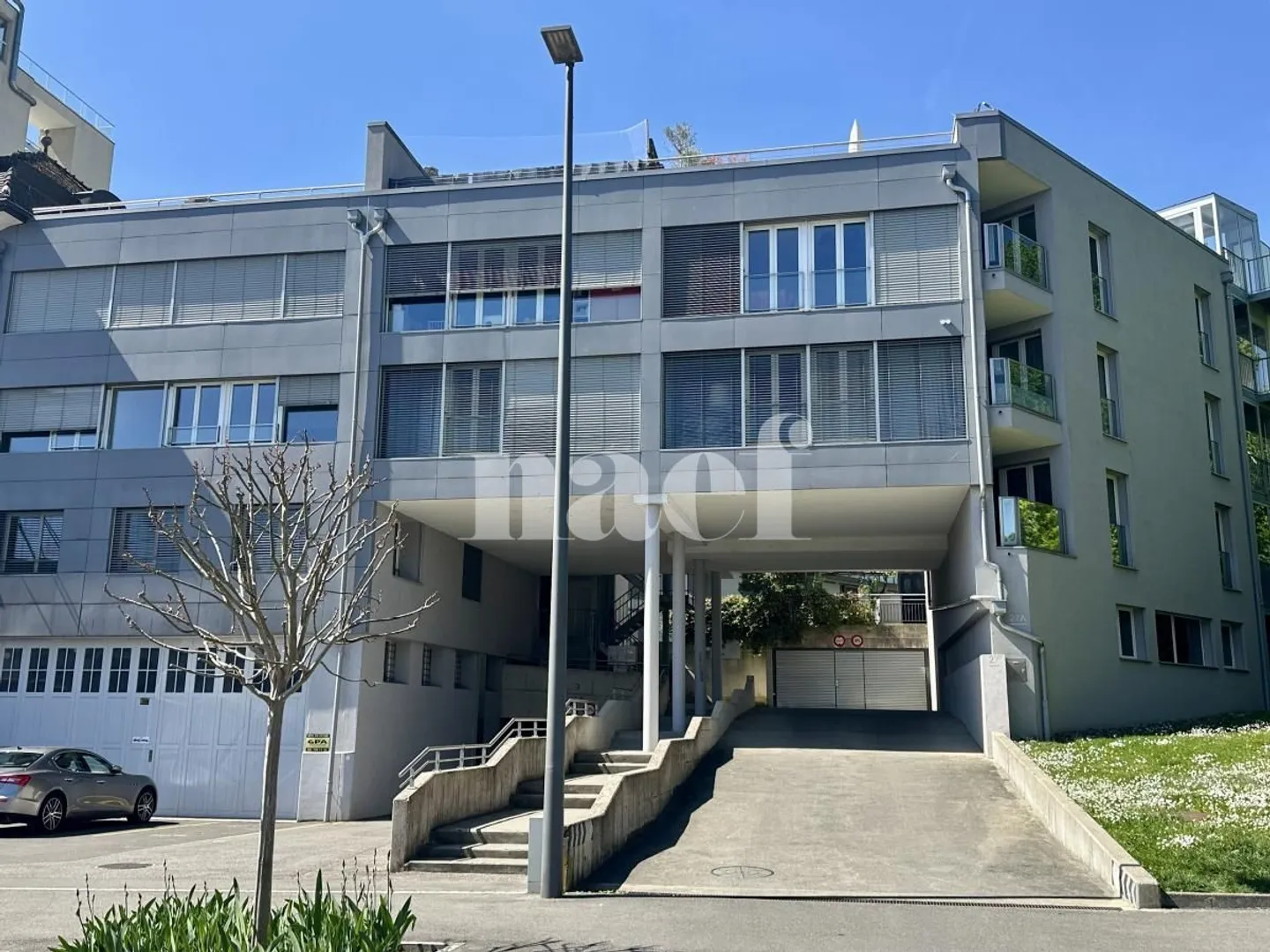 Appartamento luminoso e spazioso di 6 stanze con grande terrazza - Foto 1 di 13