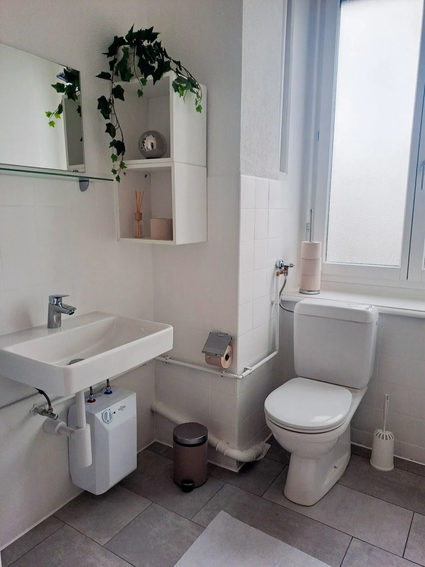 Diverse and bright office spaces near the city center - Photo 4 of 10