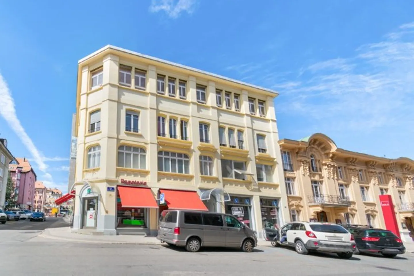 04739 - Locale - Serre 66 - La Chaux-de-Fonds - Foto 1 di 1