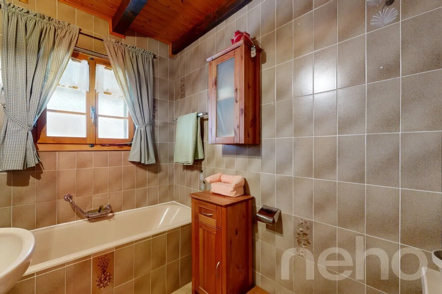 Exklusives Charmantes Chalet mit 3 Schlafzimmern - Foto 9 von 12