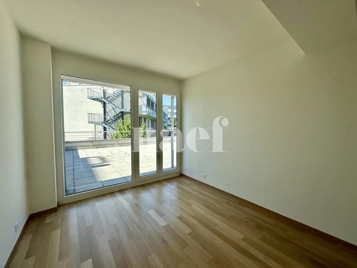 Appartamento luminoso e spazioso di 6 stanze con grande terrazza - Foto 11 di 13