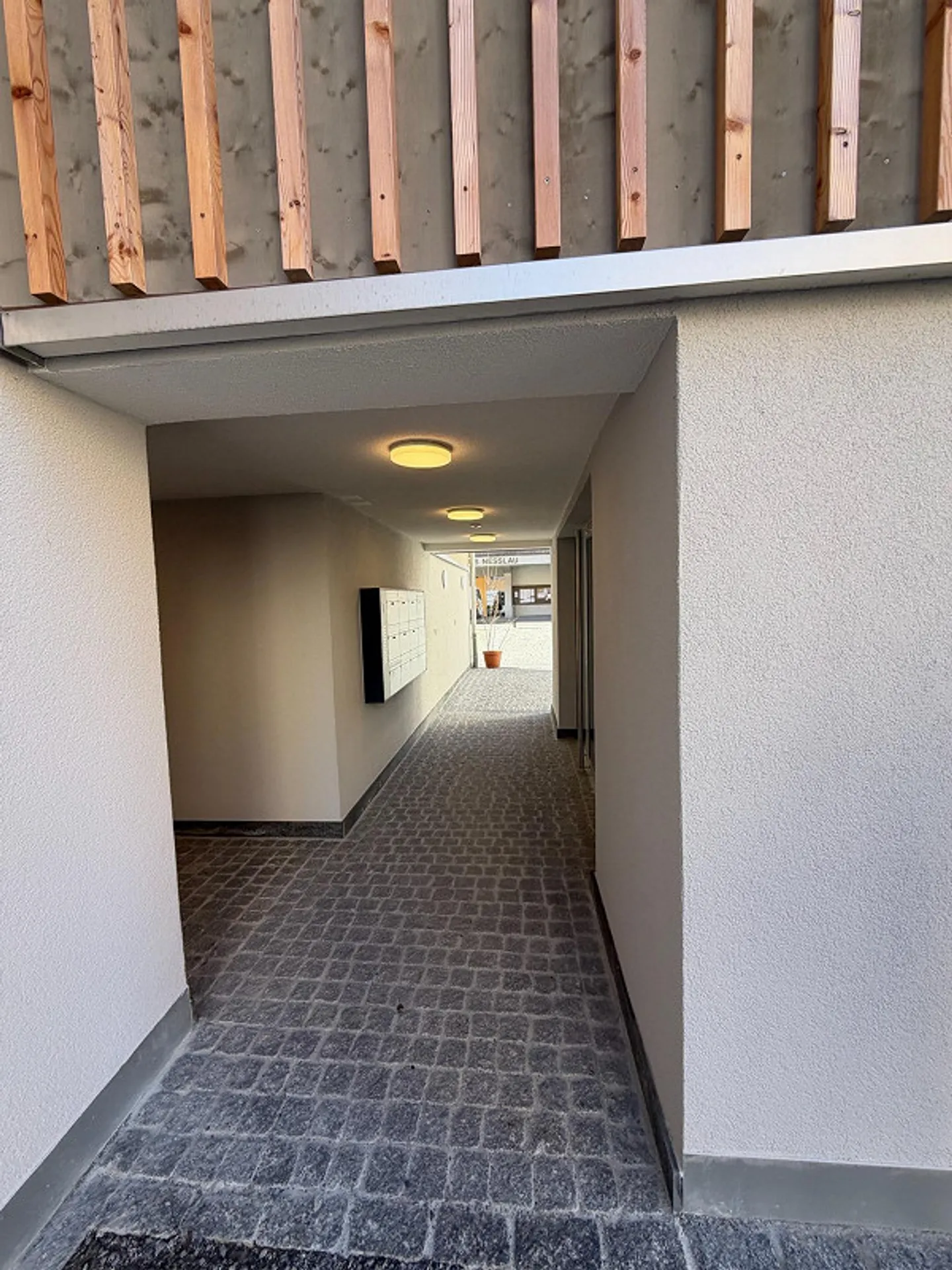 Exclusive 5½-room penthouse apartment in the "Krone" development - Photo 3 of 12