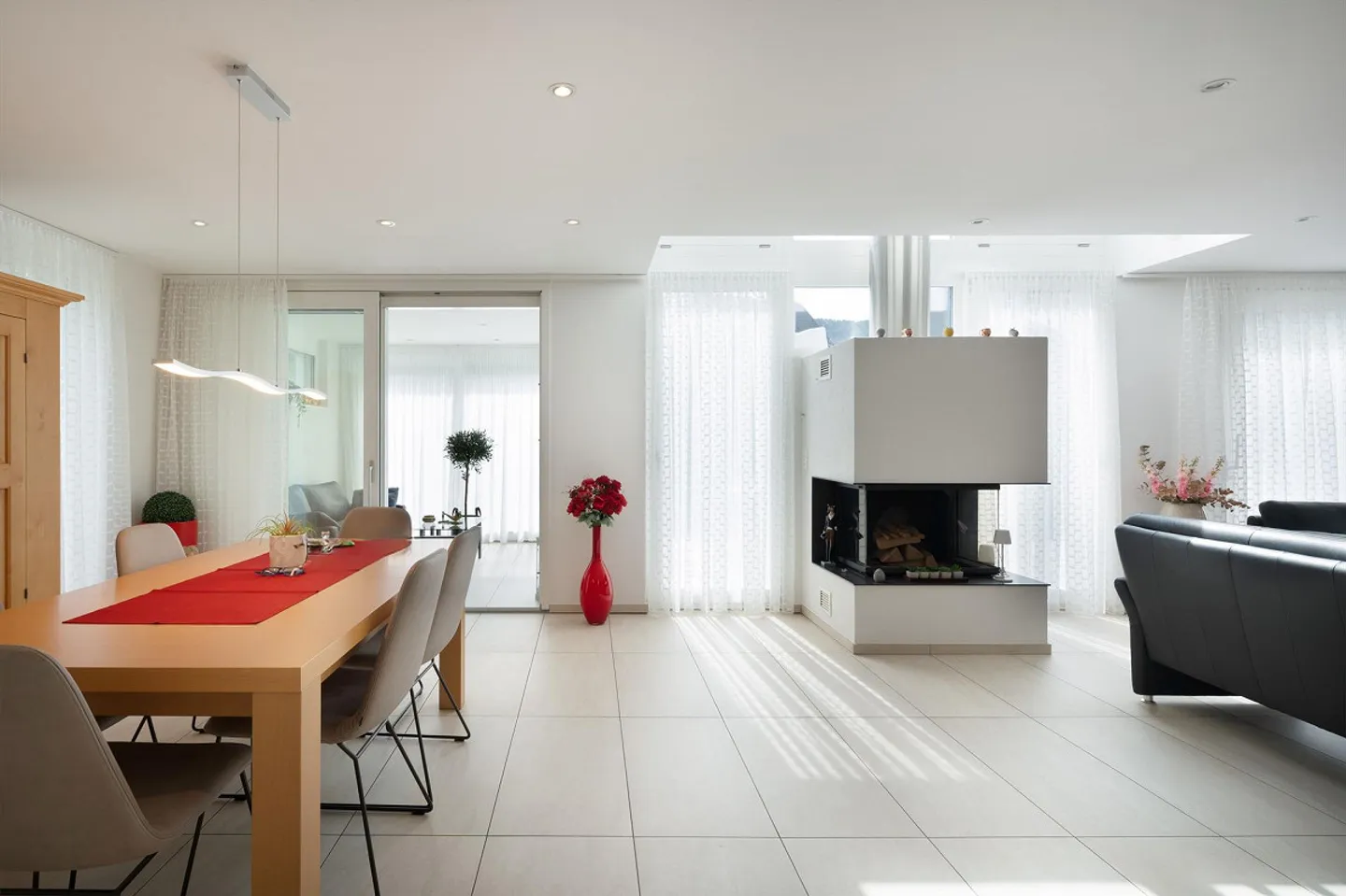 Maison individuelle indépendante avec jardin d'hiver et idylle de jardin - Photo 3 sur 16