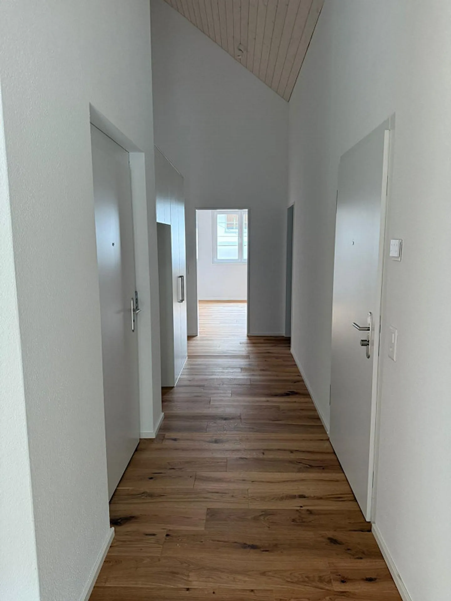 Exclusive 5½-room penthouse apartment in the "Krone" development - Photo 5 of 12