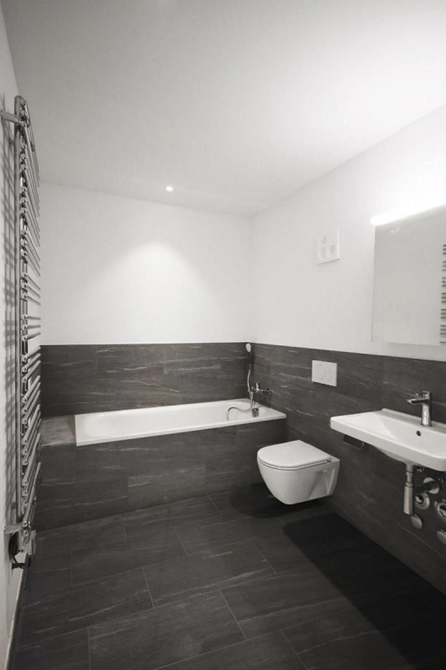 Exclusive 5½-room penthouse apartment in the "Krone" development - Photo 7 of 12