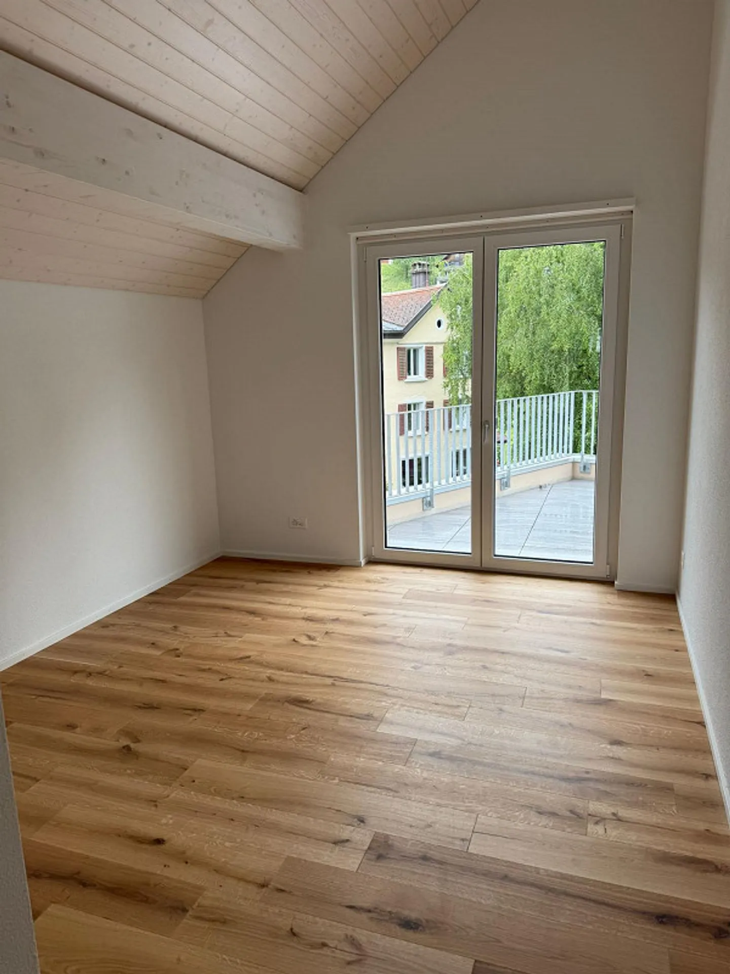 Exclusive 5½-room penthouse apartment in the "Krone" development - Photo 8 of 12