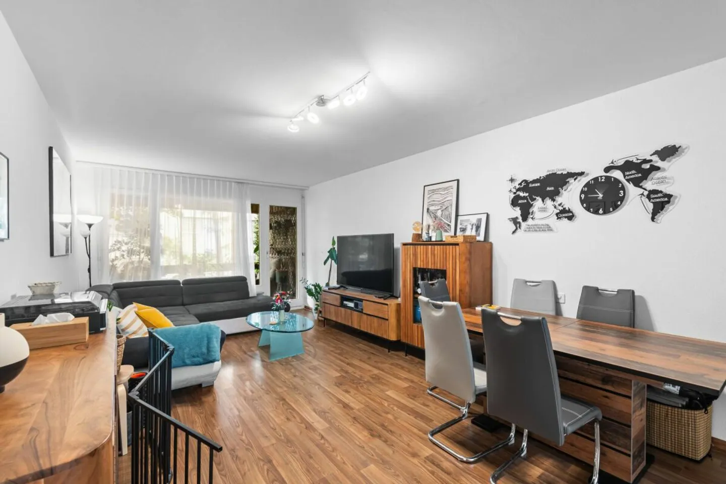 Condominium confortable au Wasgenring! - Photo 1 sur 9