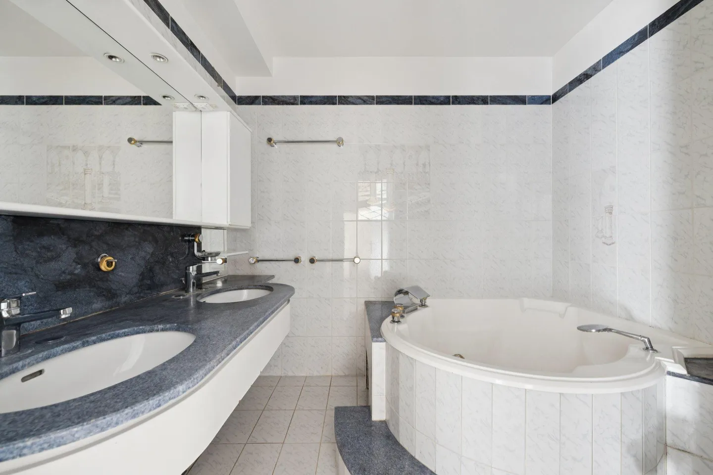 Exklusive Wohnung im Herzen von Florissant - Foto 5 von 7