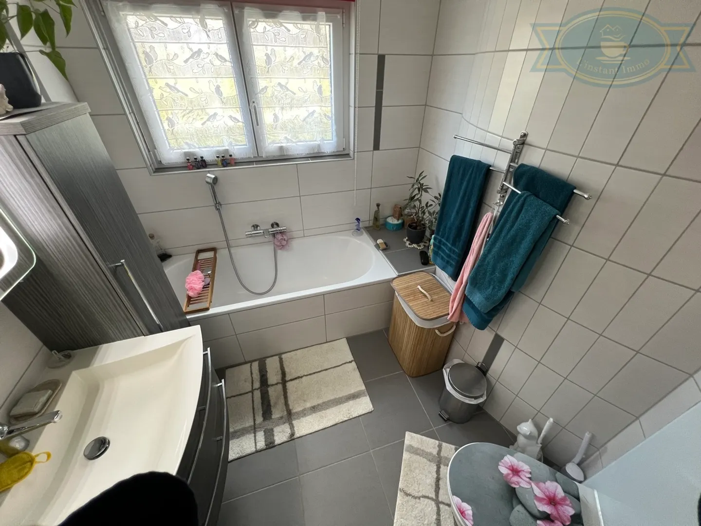 Villa familiare luminosa con grande giardino a Cornol - Foto 4 di 14