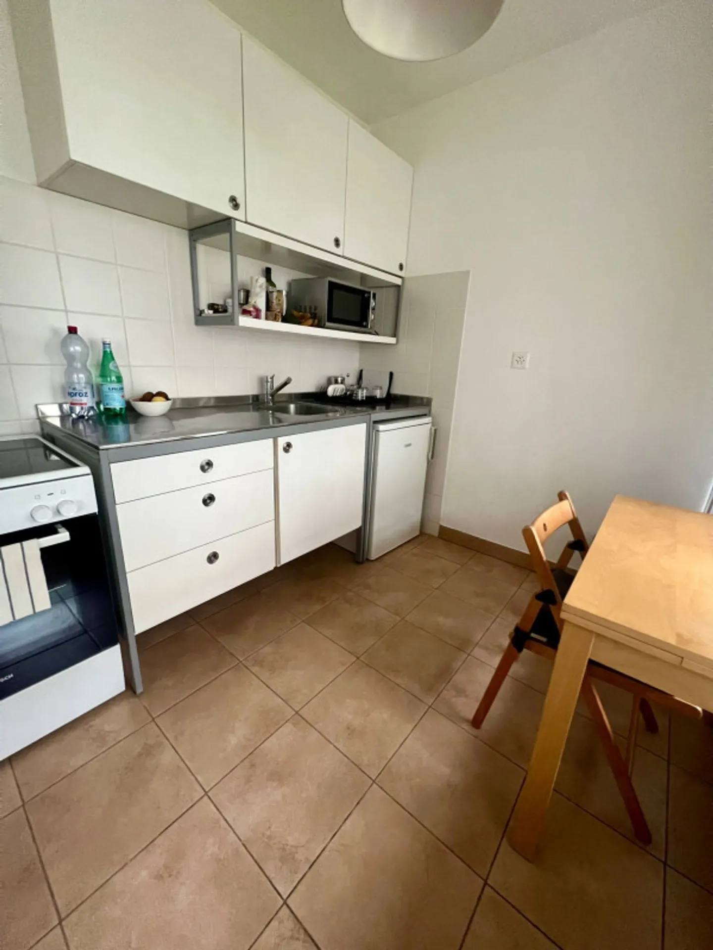 Magnificent 2-room semi-furnished apartment in Meyrin with small terrace - Photo 5 of 6