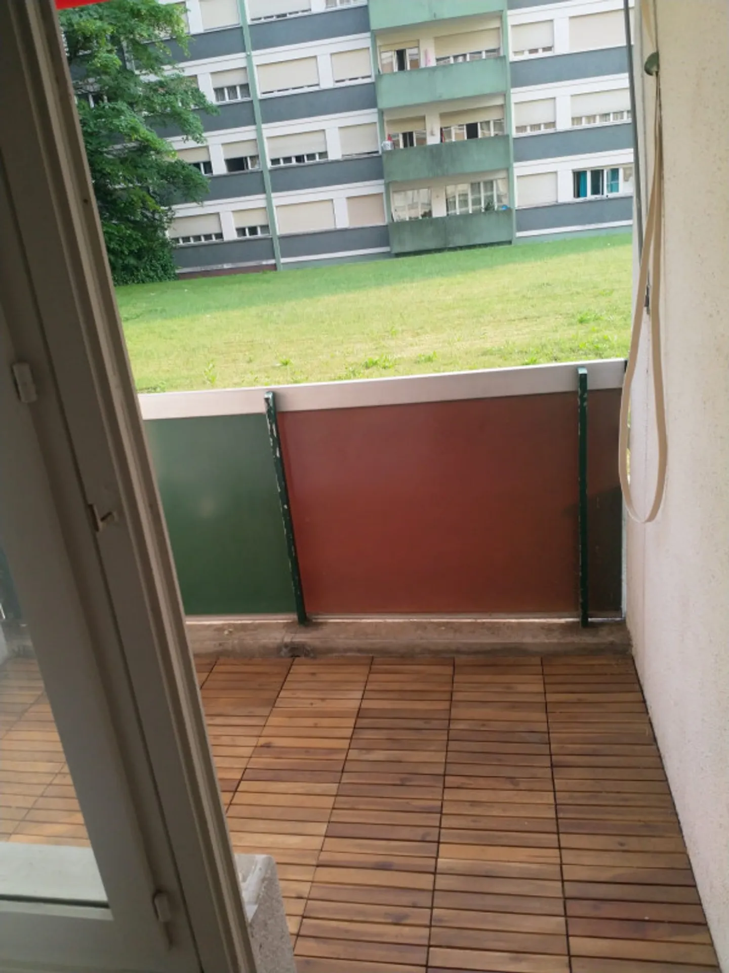 Magnificent 2-room semi-furnished apartment in Meyrin with small terrace - Photo 1 of 6