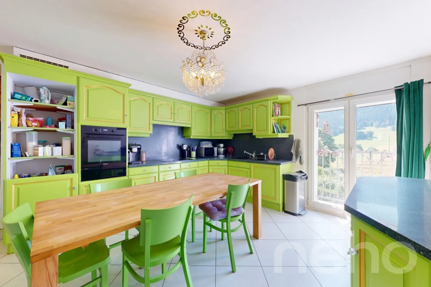 Immeuble unique à rénover - Propriété lumineuse aux volumes généreux - Photo 7 sur 12