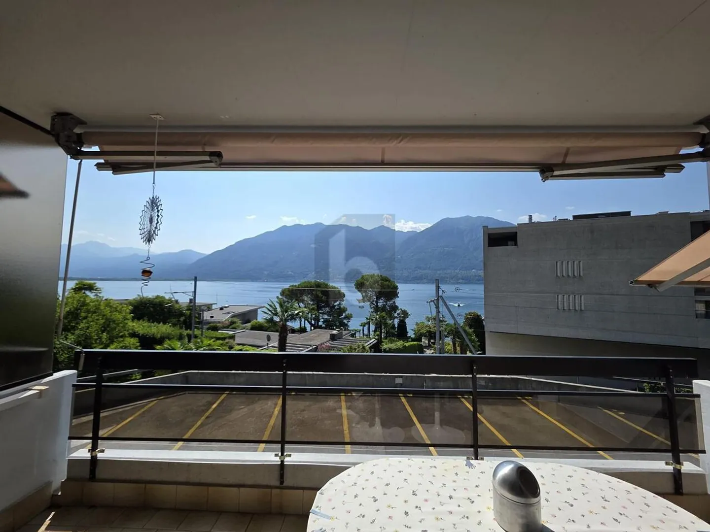 Charmante Wohnung mit Wunderschönem Seeblick - Foto 1 von 5