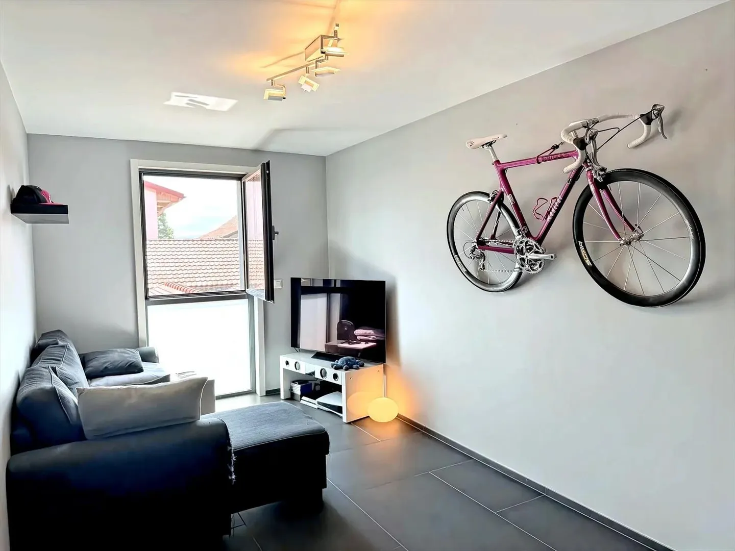 3.5 Room Apartment - Photo 6 of 8