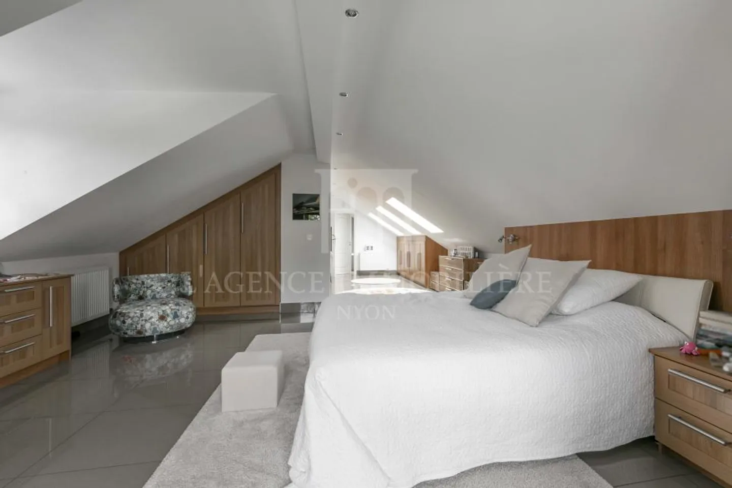 Exklusiv: BEZAUBERNDES ANWSEN VON HOHEM STANDARD - Foto 5 di 6