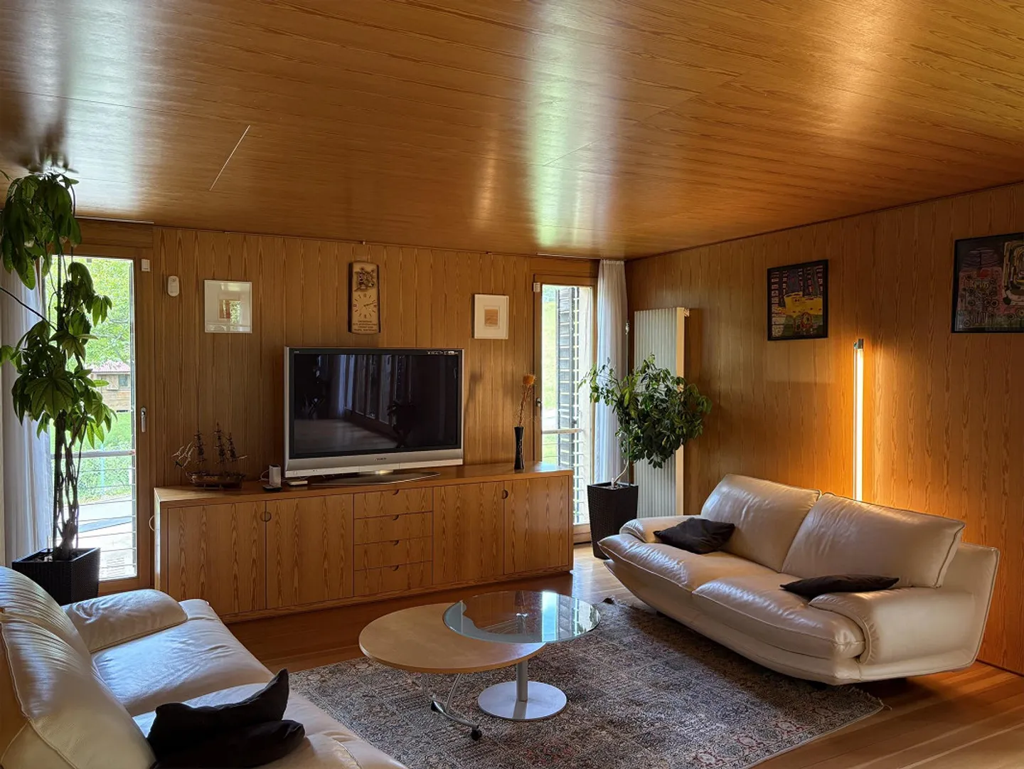 Casa in legno elegante nella natura - Foto 6 di 30
