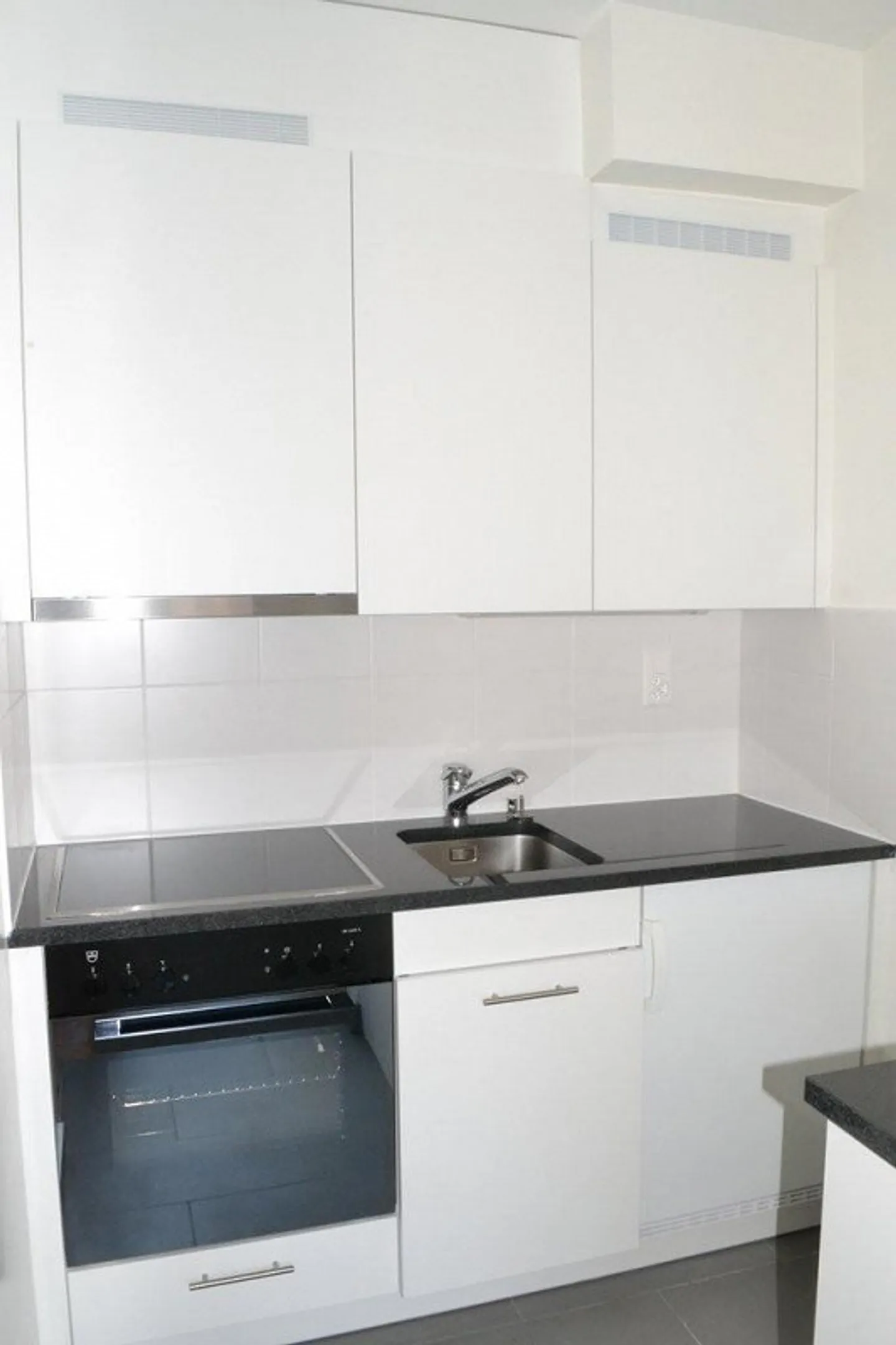 Appartamento 2.5 a Paquis - Foto 3 di 7