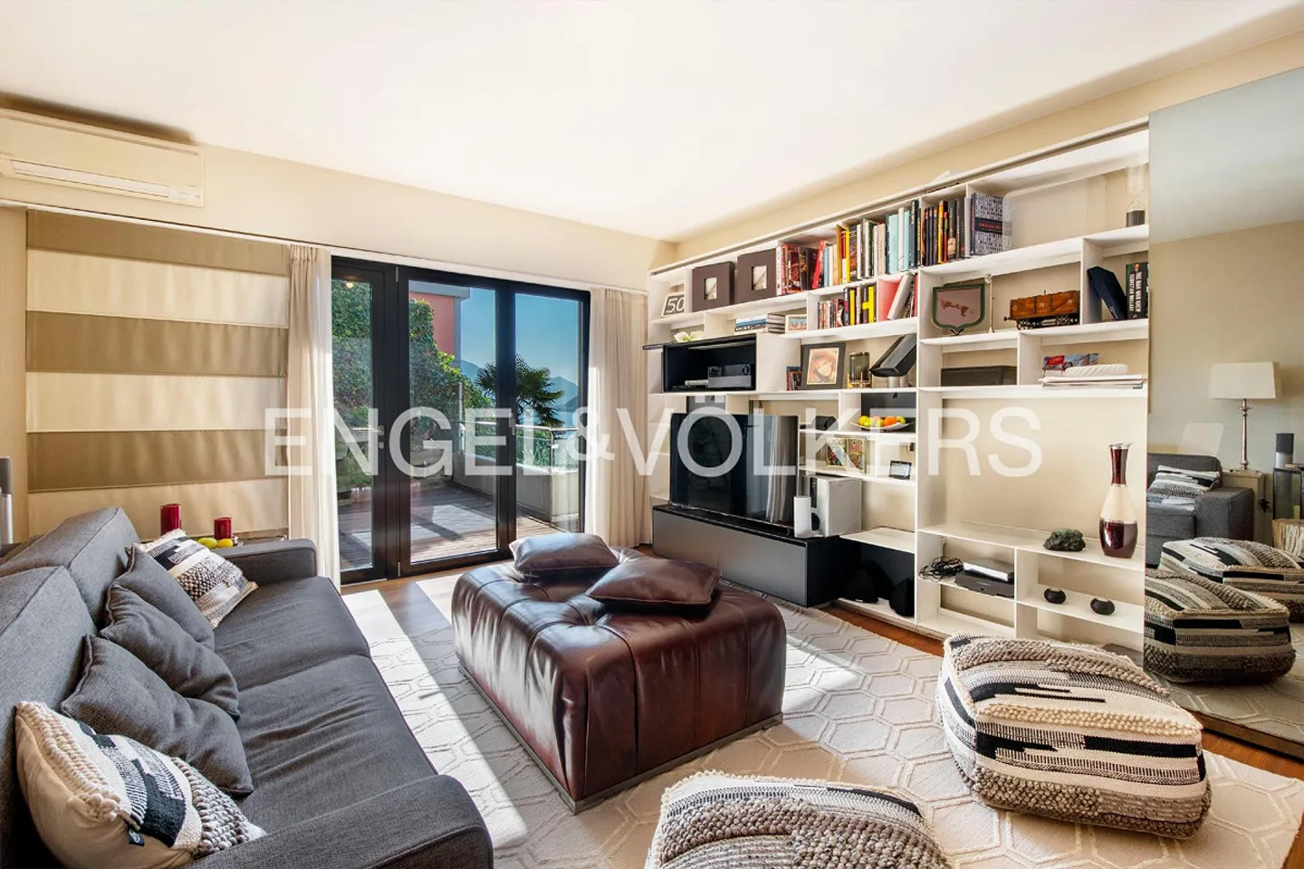 Appartement lumineux et élégant avec vue sur le lac - Photo 3 sur 13