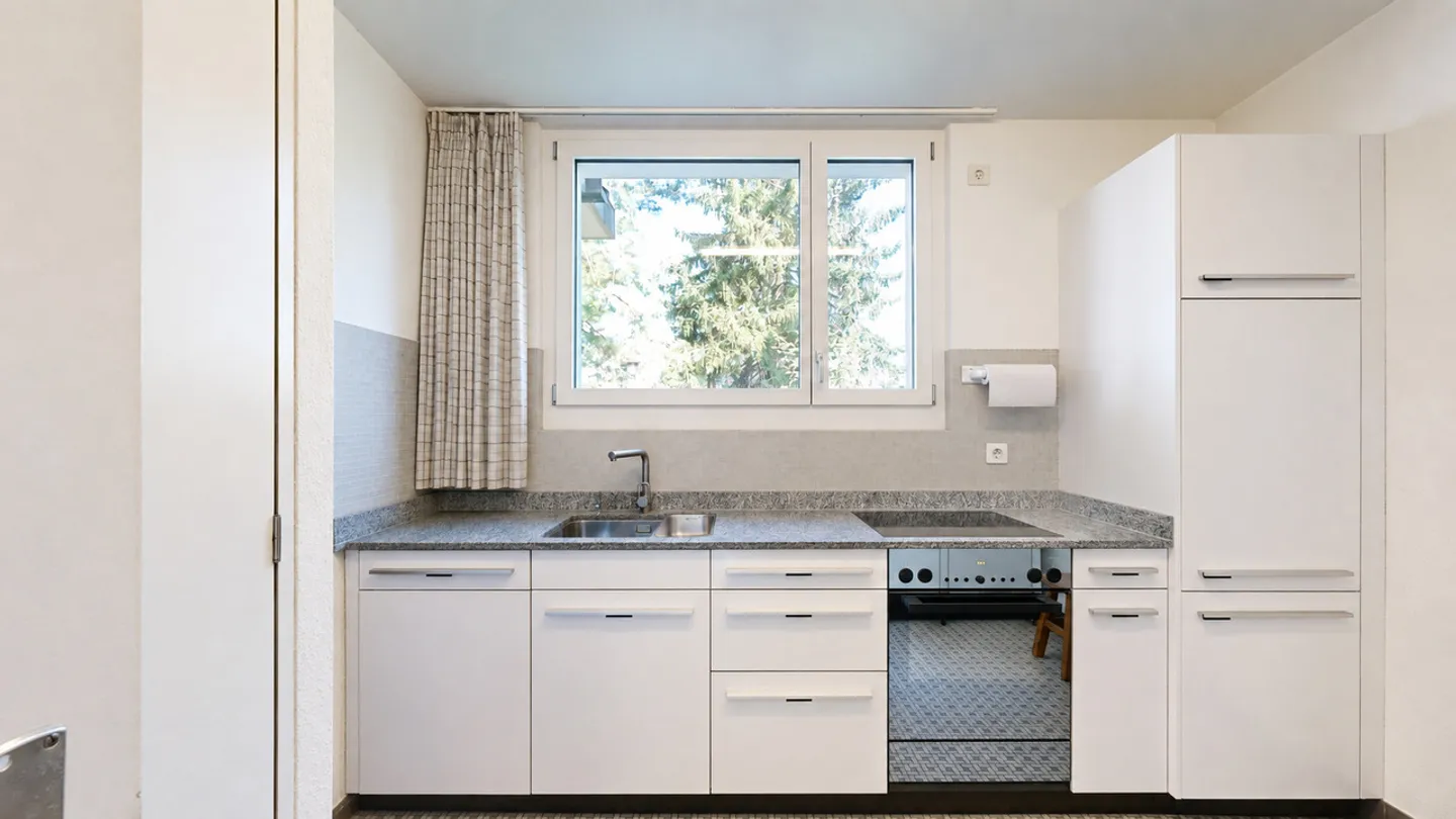 Charmantes 6.5-Zimmer-Doppeleinfamilienhaus an attraktiver Lage - Photo 5 of 17