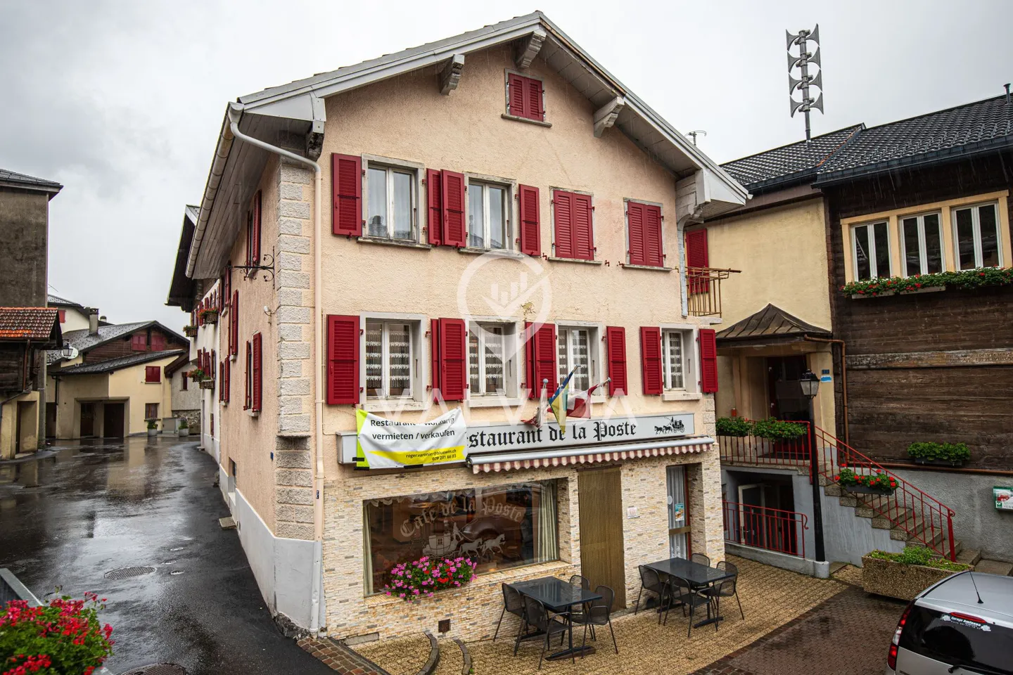 Ristorante de la Poste incl. appartamento di 4,5 vani - Foto 2 di 12