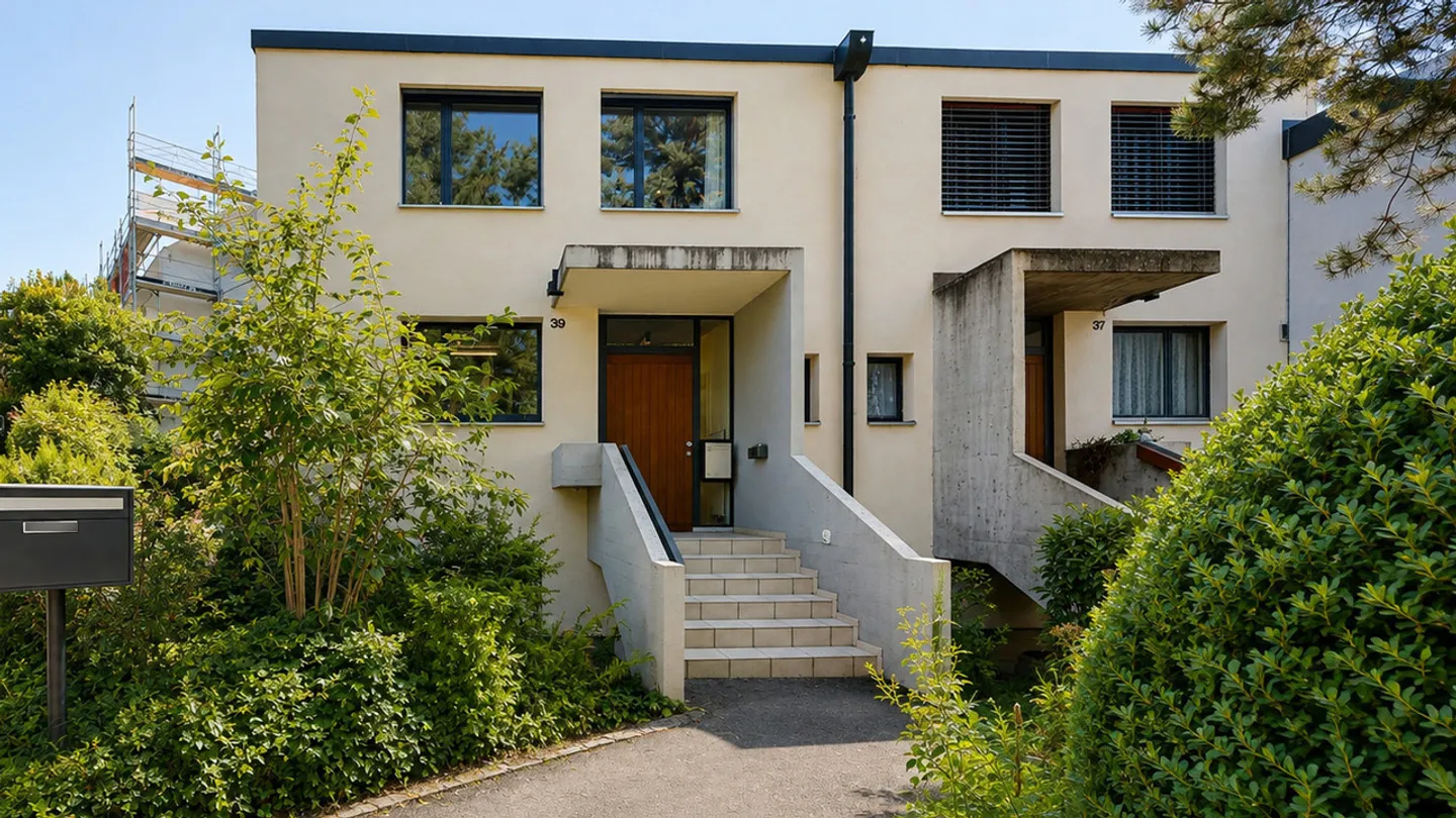 Charmantes 6.5-Zimmer-Doppeleinfamilienhaus an attraktiver Lage - Photo 2 of 17
