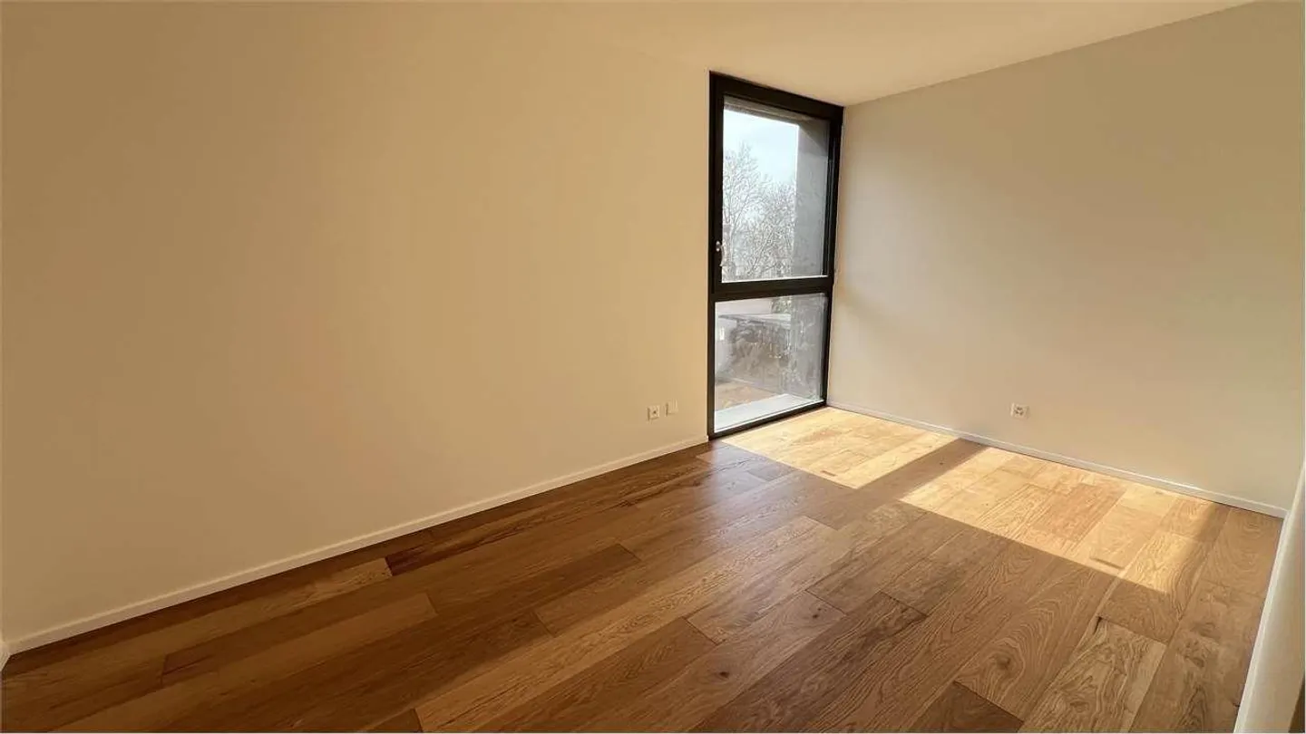 Appartamento moderno con giardino privato - Foto 8 di 13