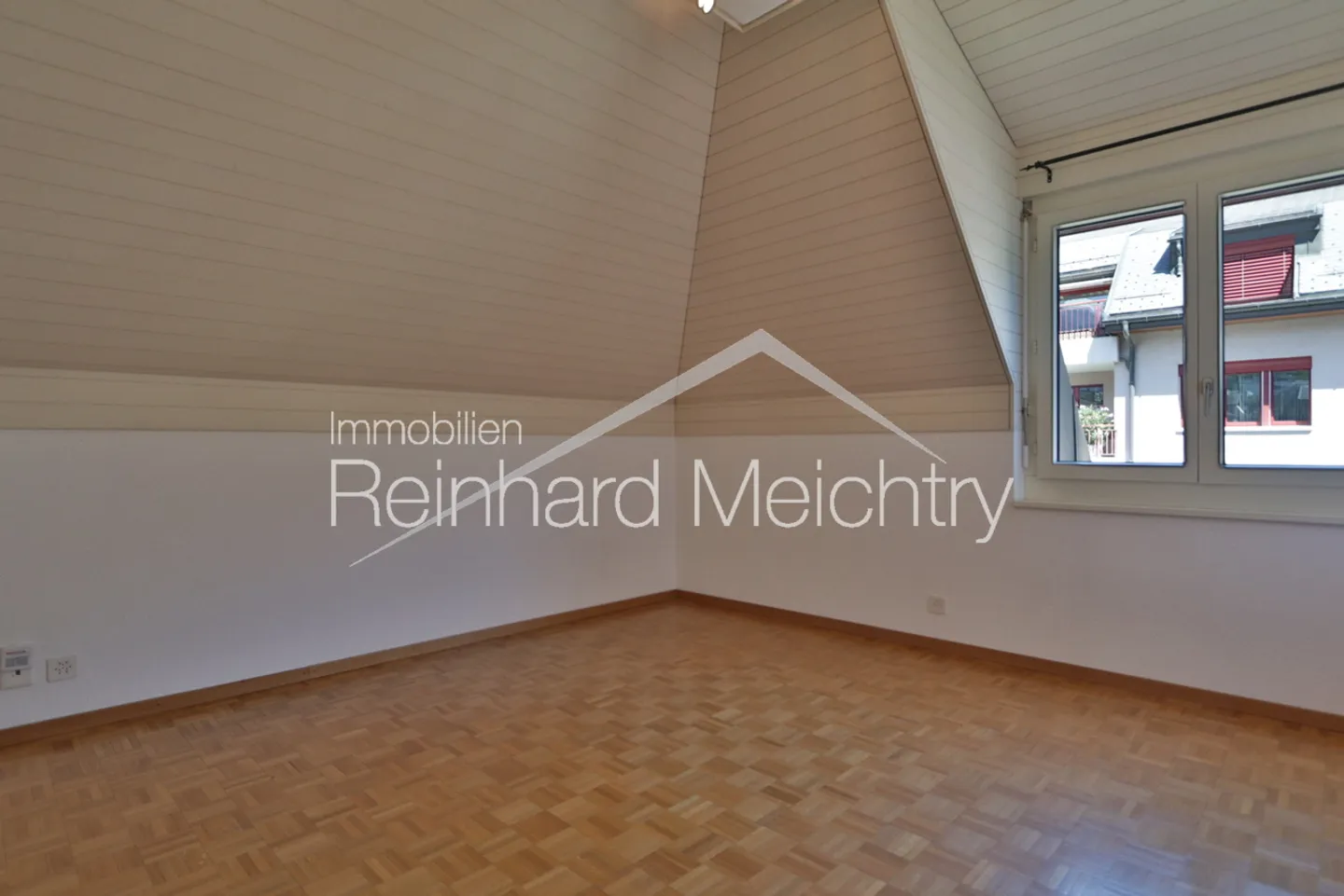 3.5 Room Penthouse Apartment in the Center of Visp for Rent - Photo 22 of 30