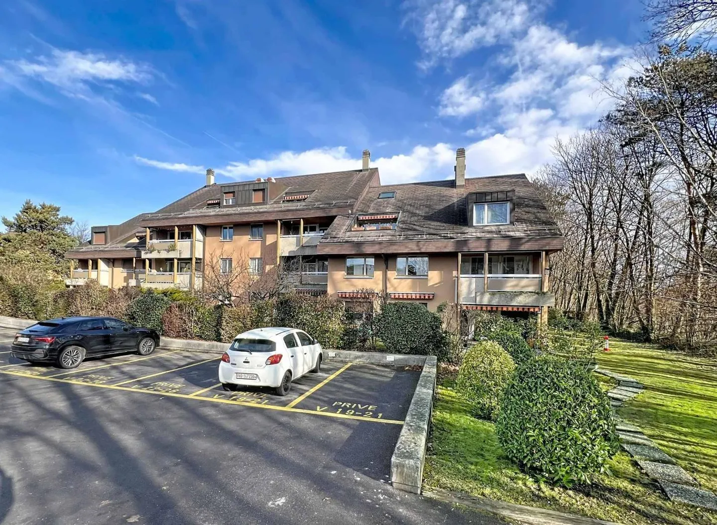 Appartement Duplex Spacieux - Photo 1 sur 6