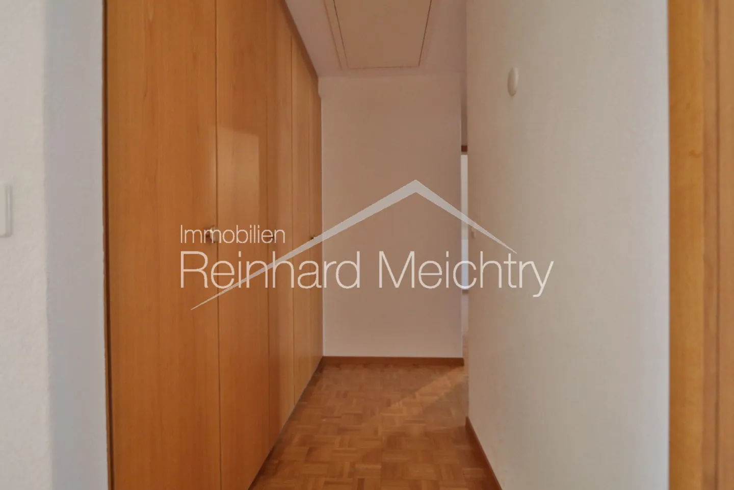 3.5 Room Penthouse Apartment in the Center of Visp for Rent - Photo 21 of 30