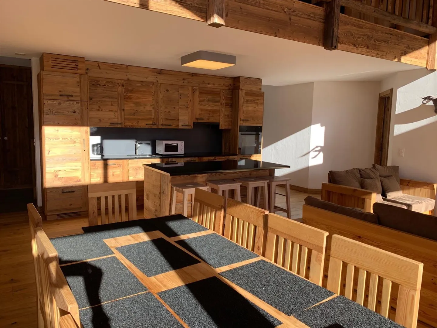 Attico duplex sulla pista; non puoi sognare di meglio! - Foto 5 di 13