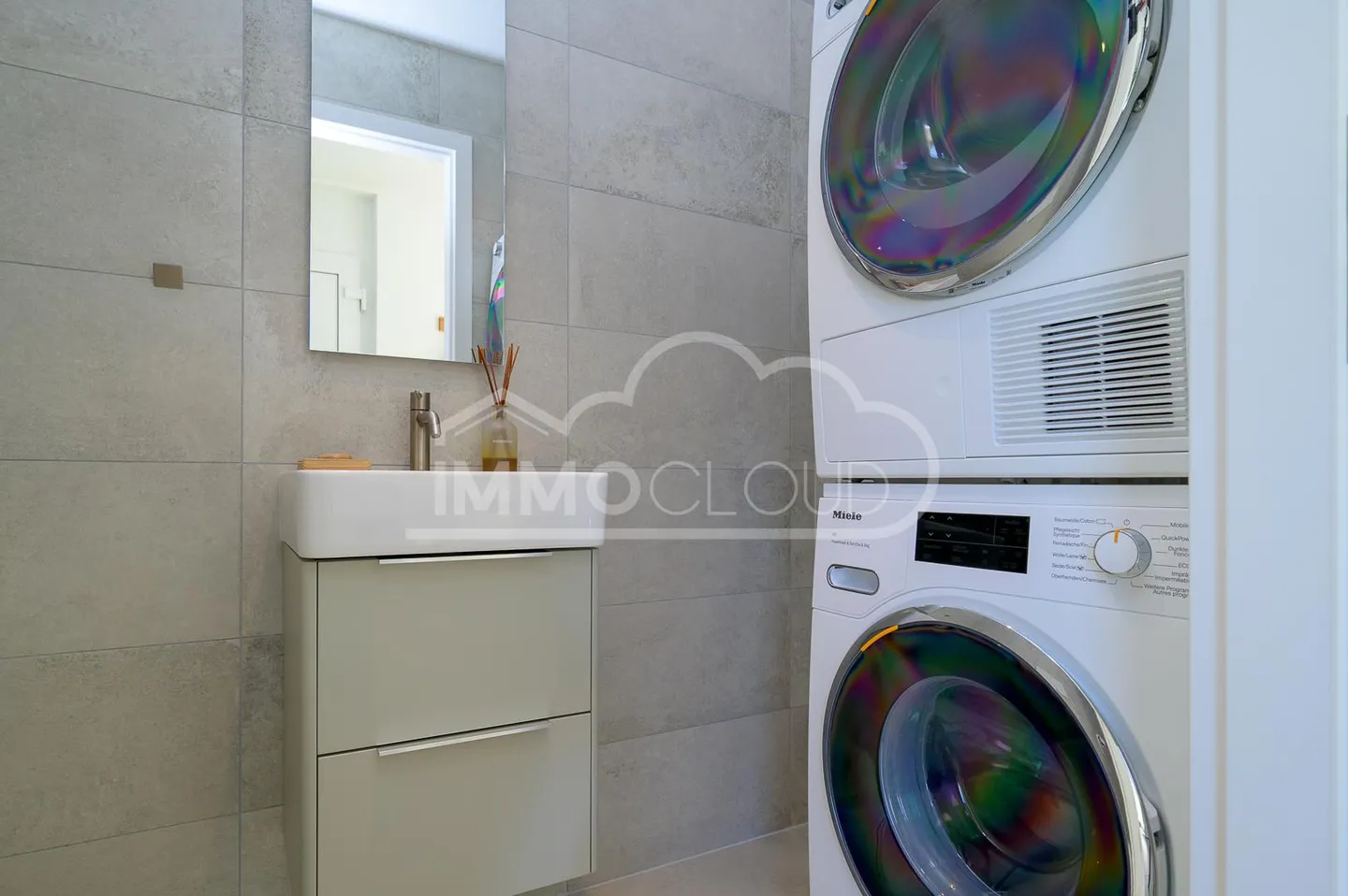 Appartamento moderno con terrazza - Foto 11 di 12