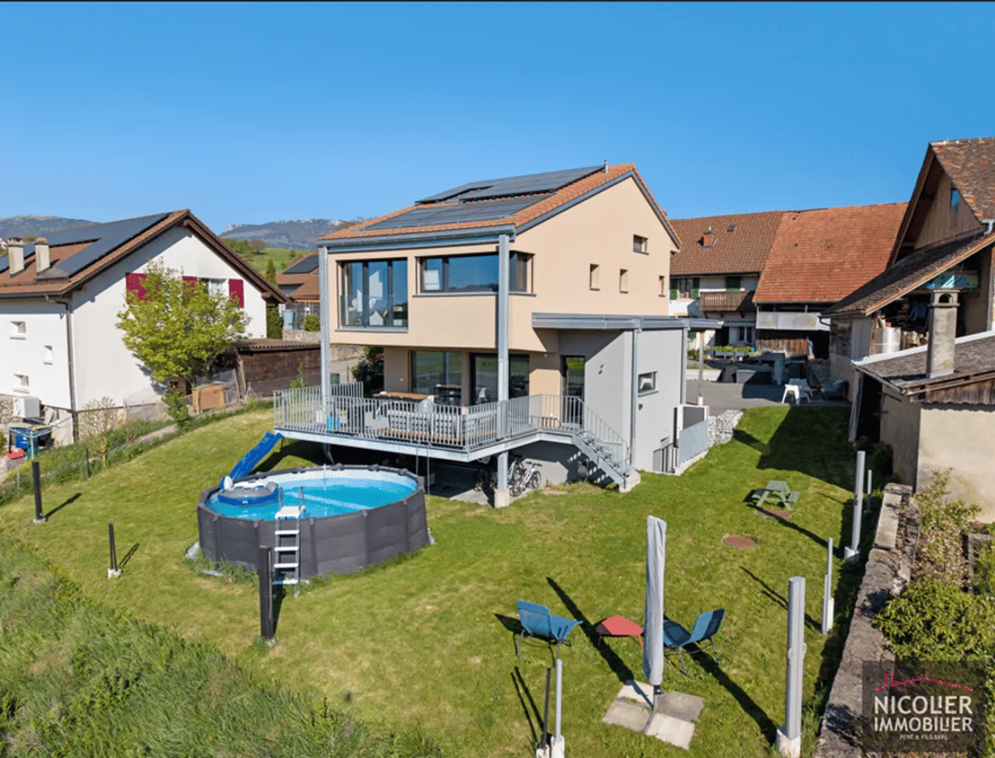 Magnifica villa moderna di 5,5 stanze a Champvent - Foto 1 di 13