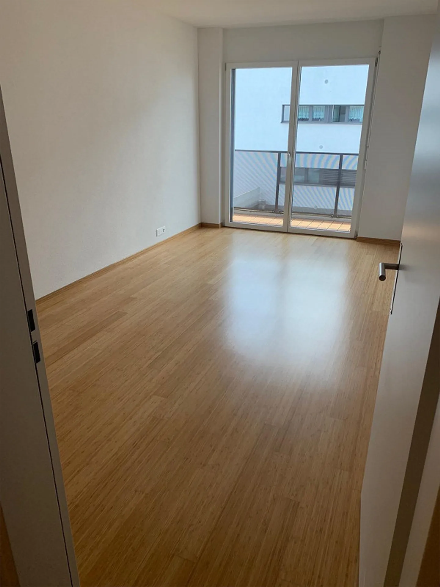 Geräumige helle Familienwohnung mit Balkon - Foto 7 von 8