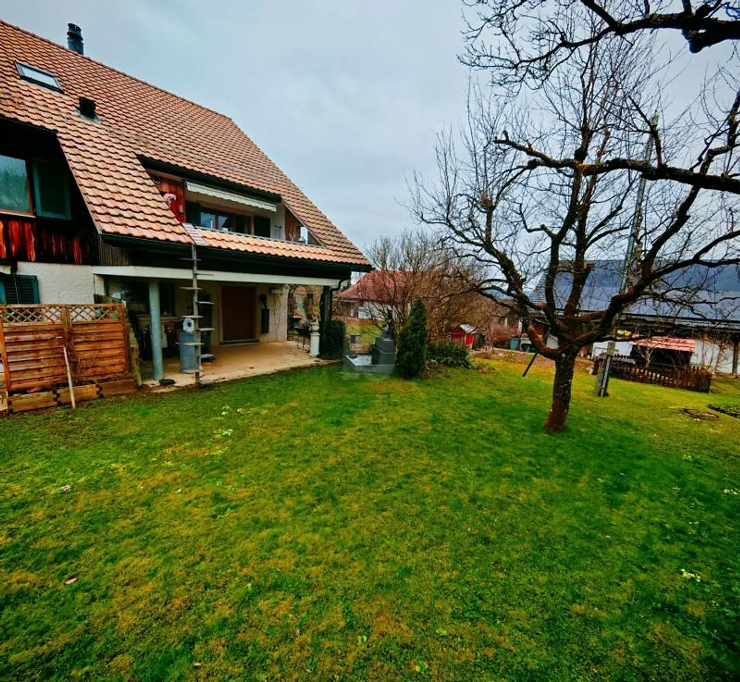 CHARMANT MIT GARTEN-PARADIES - Photo 1 sur 6