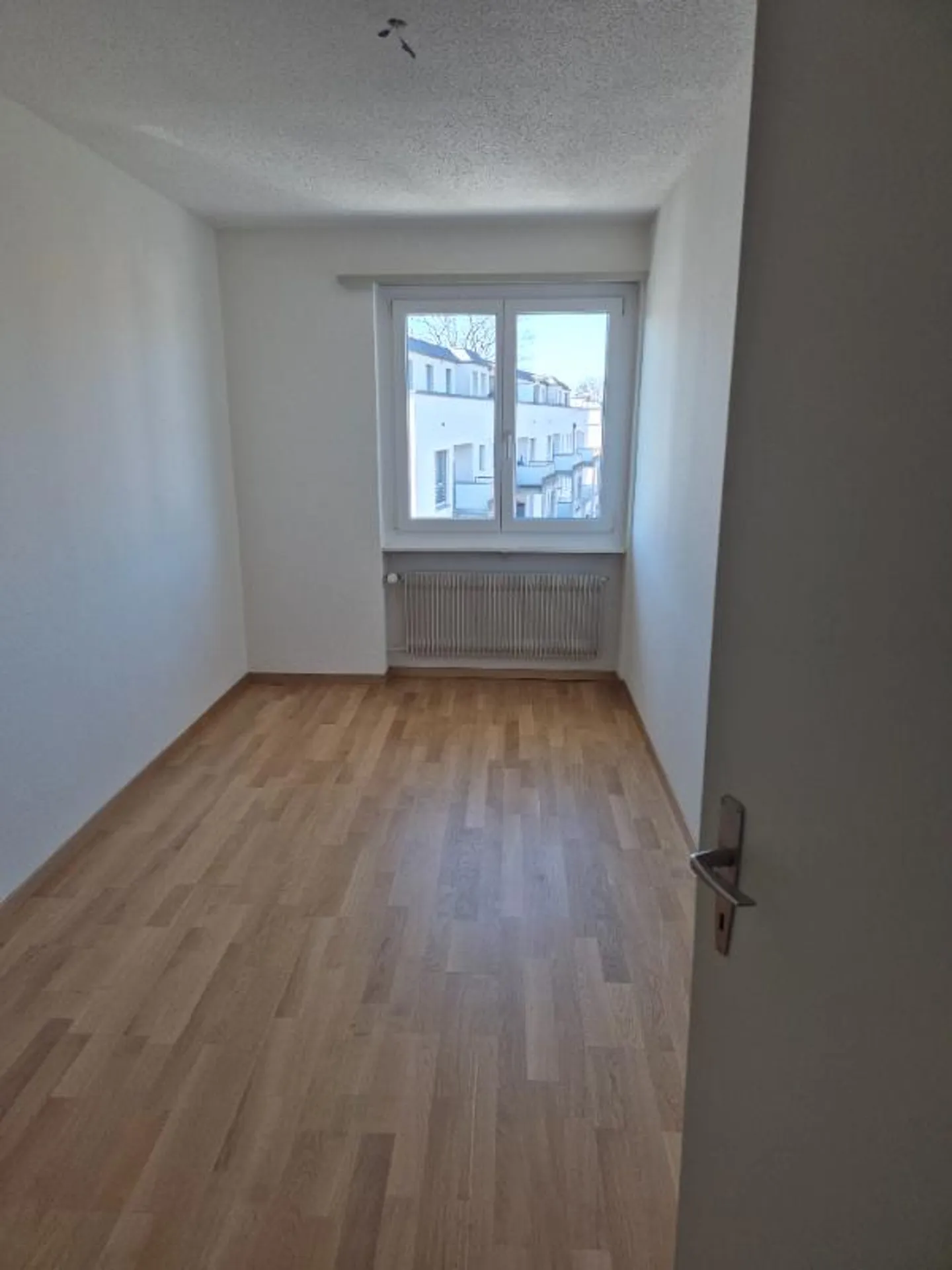 «modernisierte, stilechte, praktische 4.5 Zimmerwohnung» - Foto 3 von 9