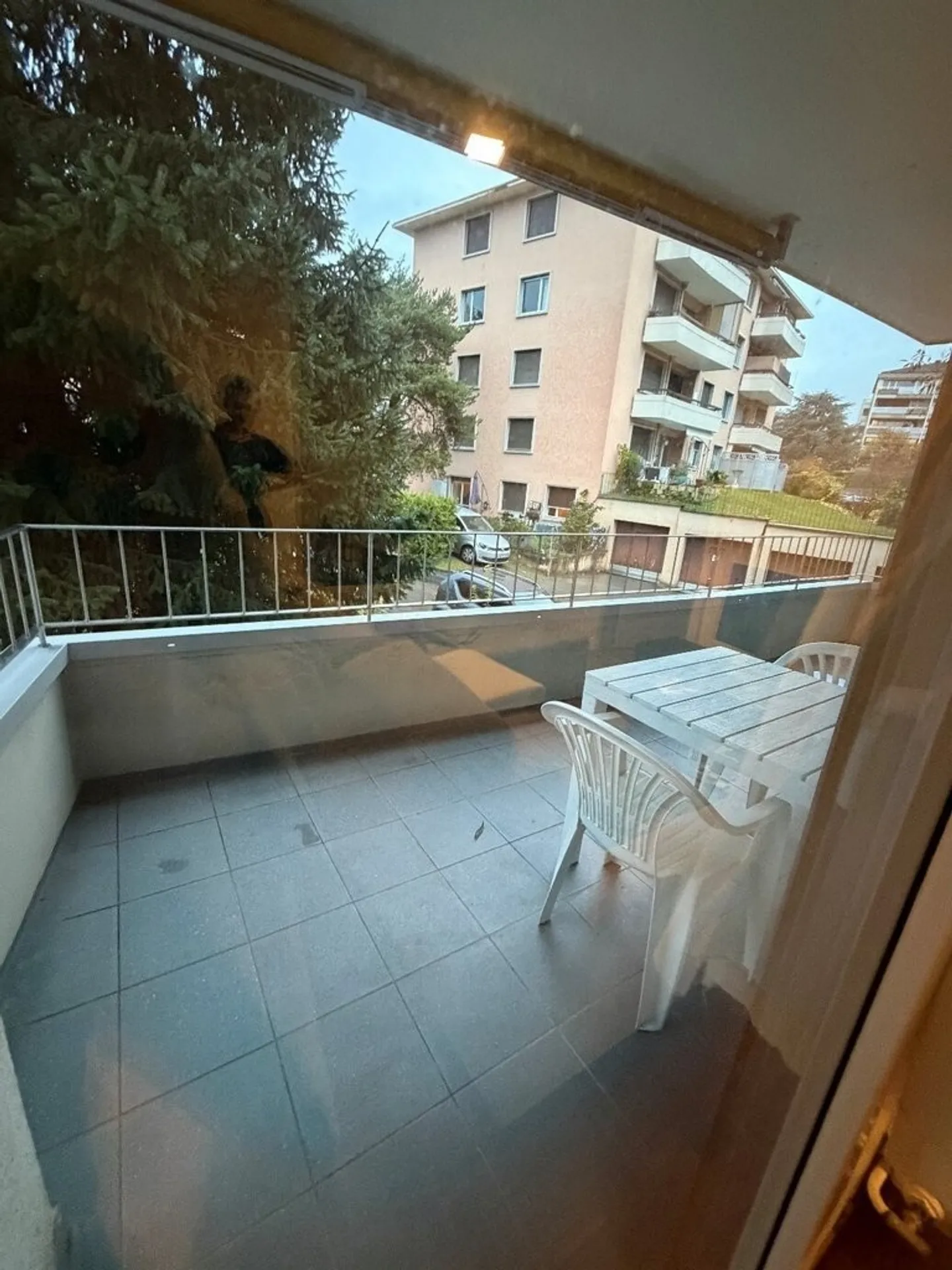 Ideally Located 3-Room Apartment - Photo 7 of 7