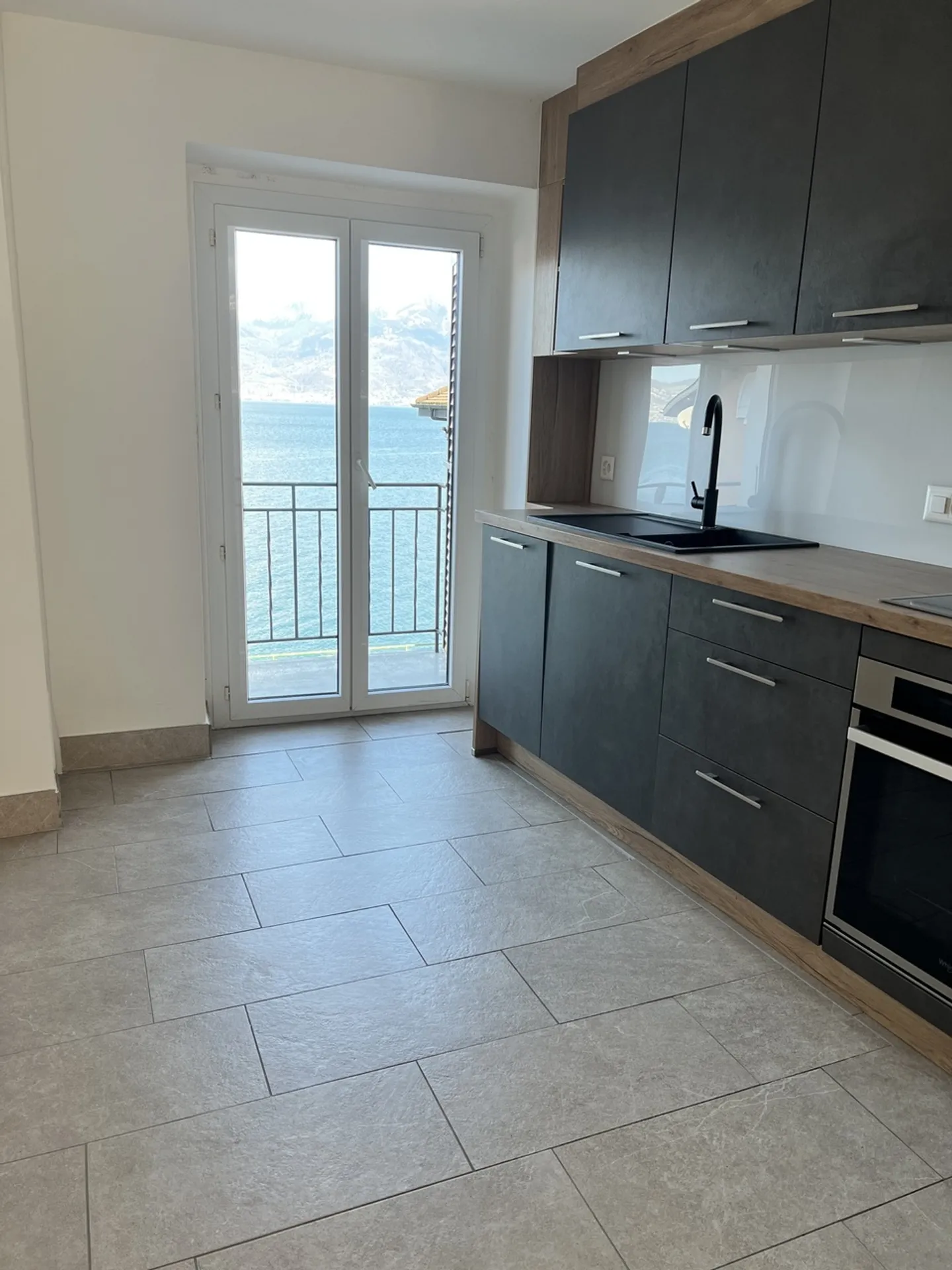 Appartement Saint-Gingolph - 1 pièce - Photo 3 sur 5