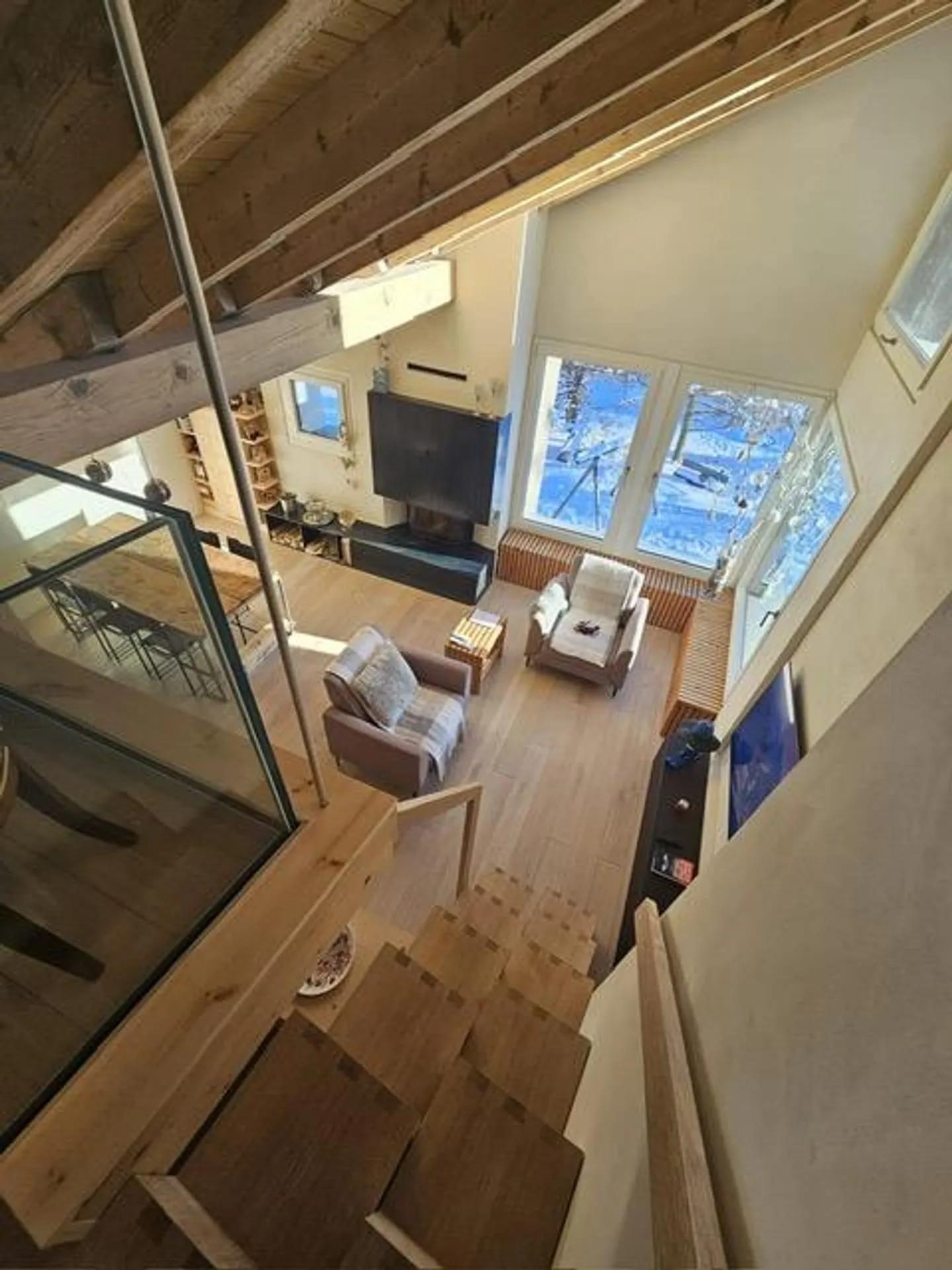 Charming Penthouse Apartment with Alpine Flair and Panoramic View - Photo 2 of 9