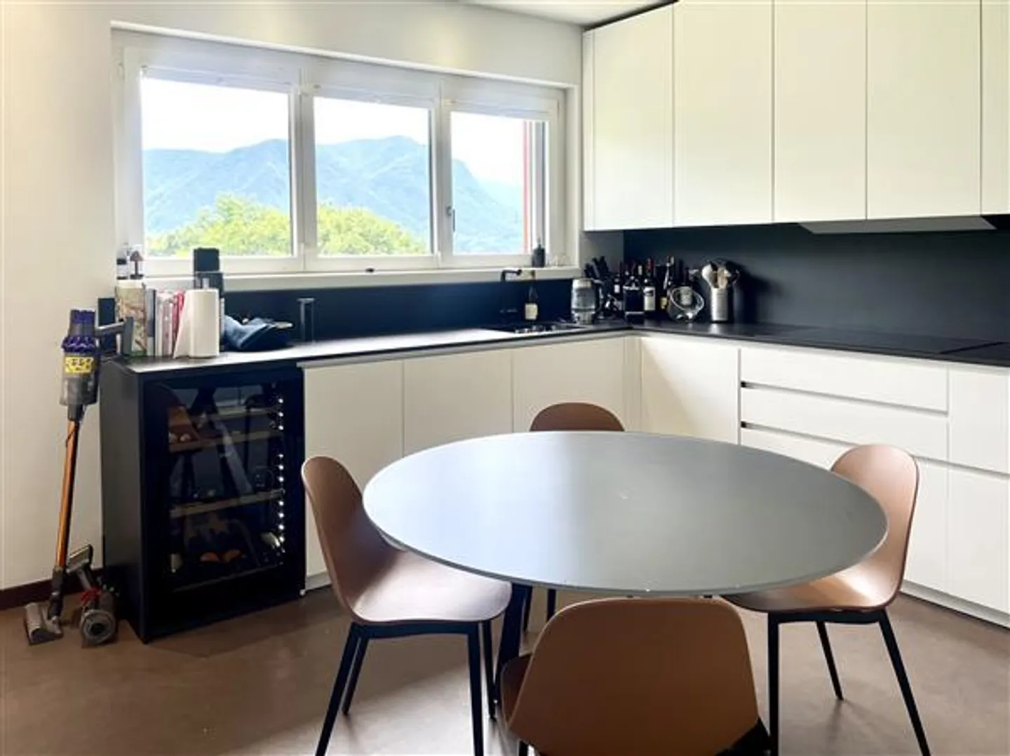 Lugano: 5.5 Room Apartment - Photo 7 of 13