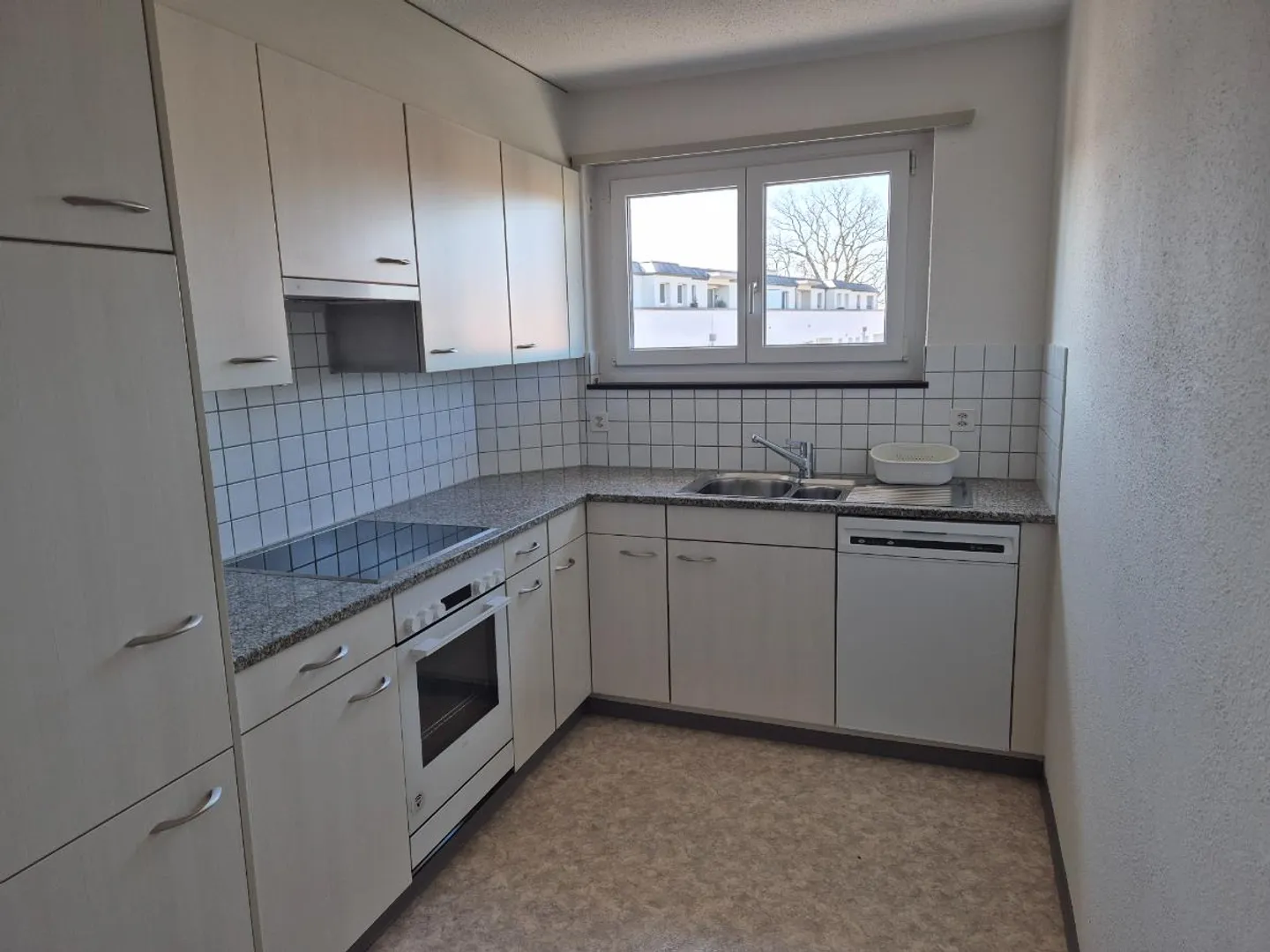 «modernisierte, stilechte, praktische 4.5 Zimmerwohnung» - Foto 9 von 9