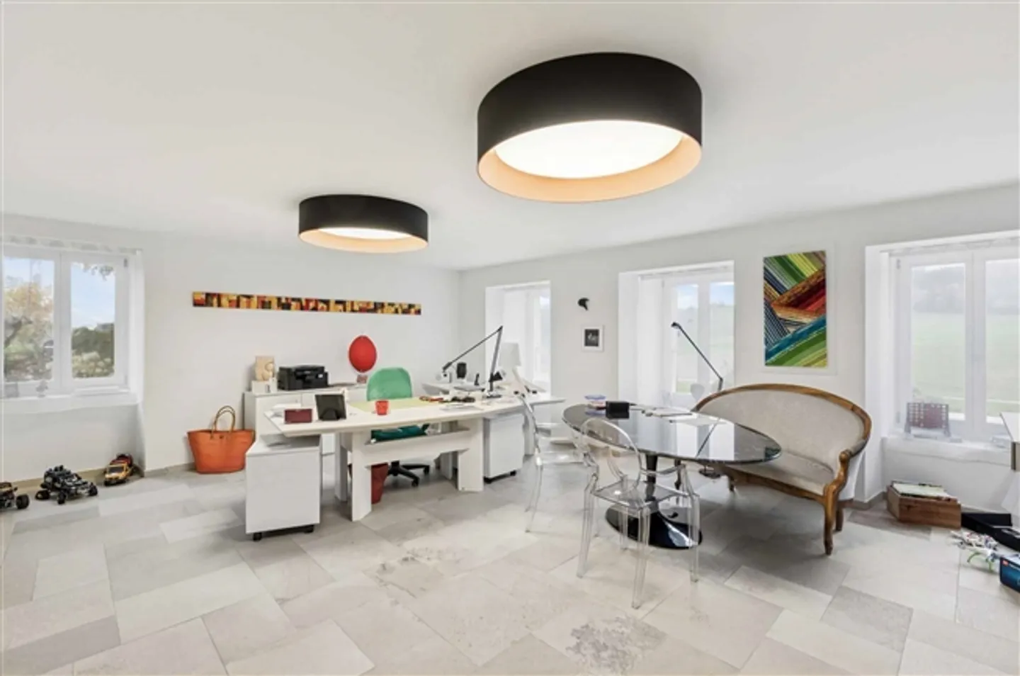 An extraordinary farmhouse nestled at the southern foot of Chasseral - Photo 4 of 13