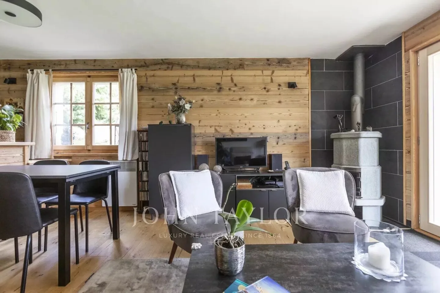 2 Bedroom Apartment - Close to the International School of Verbier - Photo 6 of 12