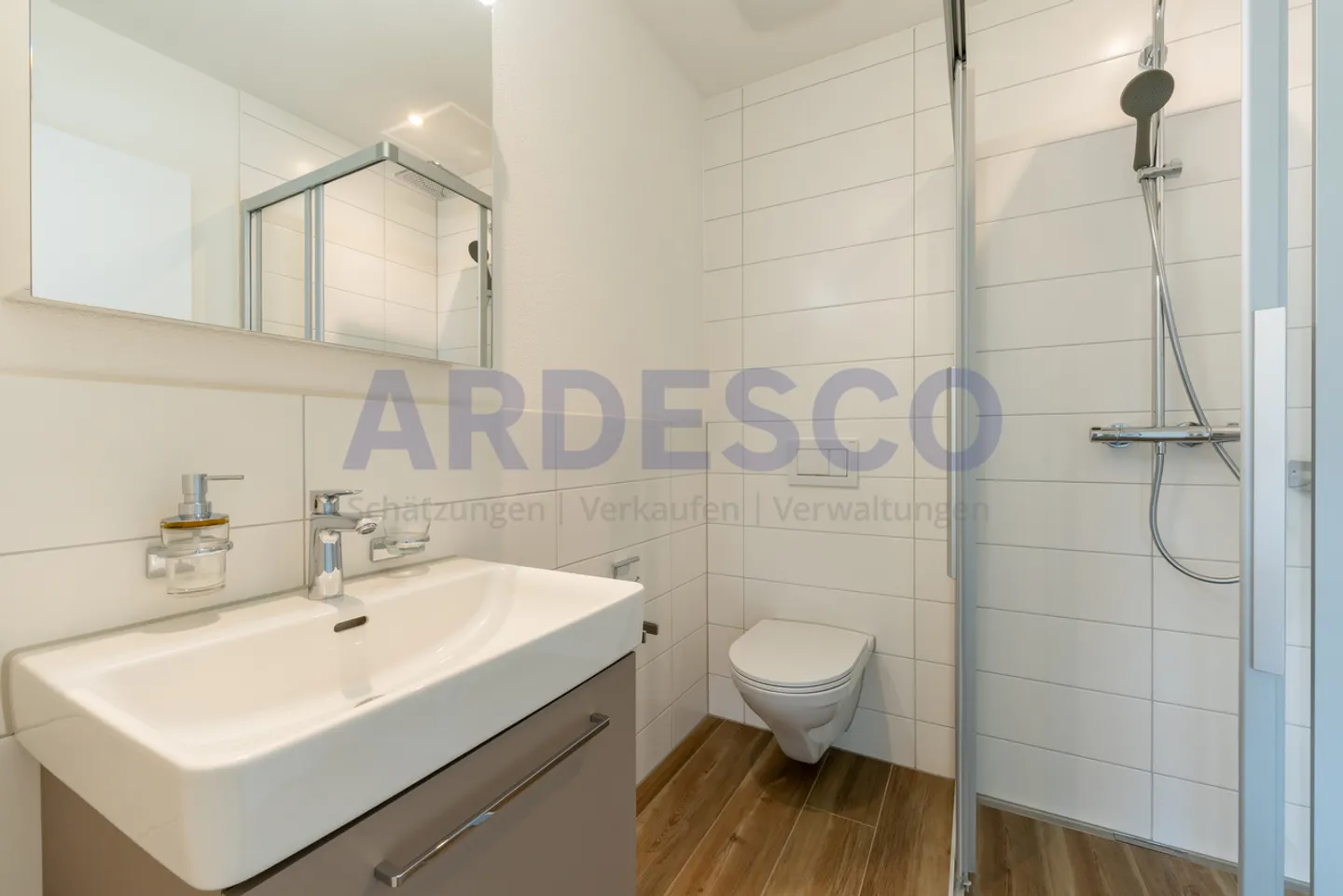 "Here Lives Life" - Photo 4 of 12