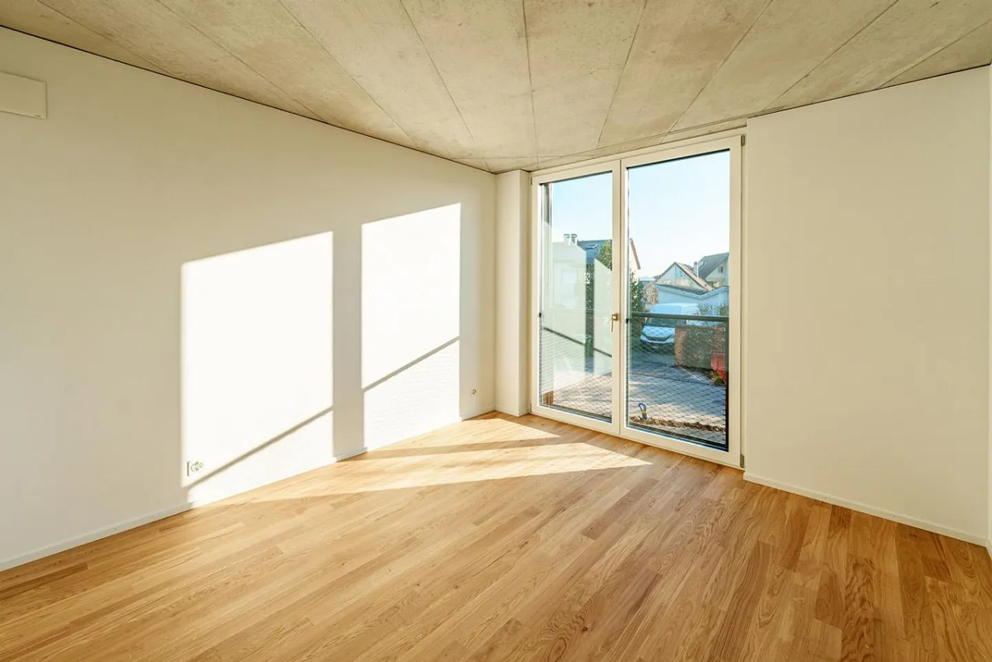 ARCHITETTURA E DESIGN UNITI - PRIMA OCCUPAZIONE NEL NUOVO EDIFICIO - Foto 1 di 13