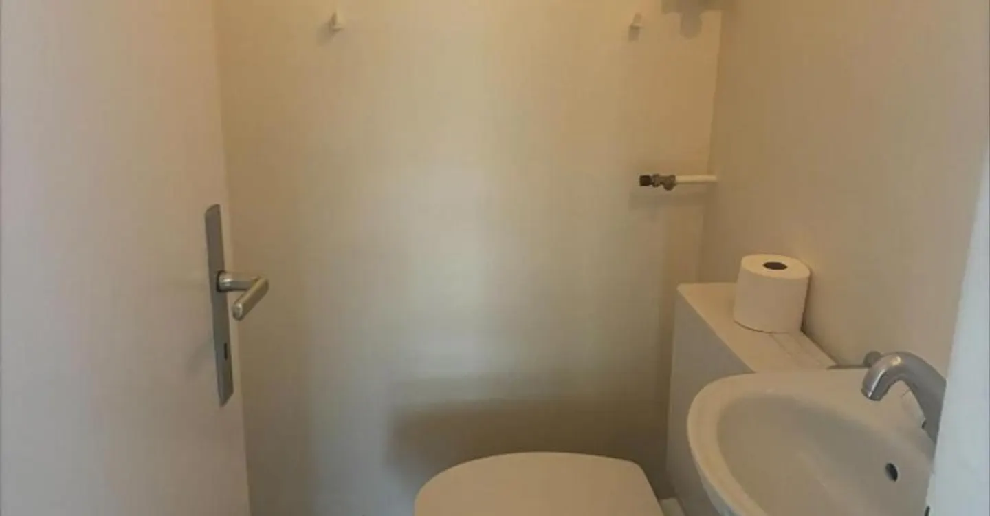 Appartement spacieux en triplex à Champel - Photo 3 sur 9