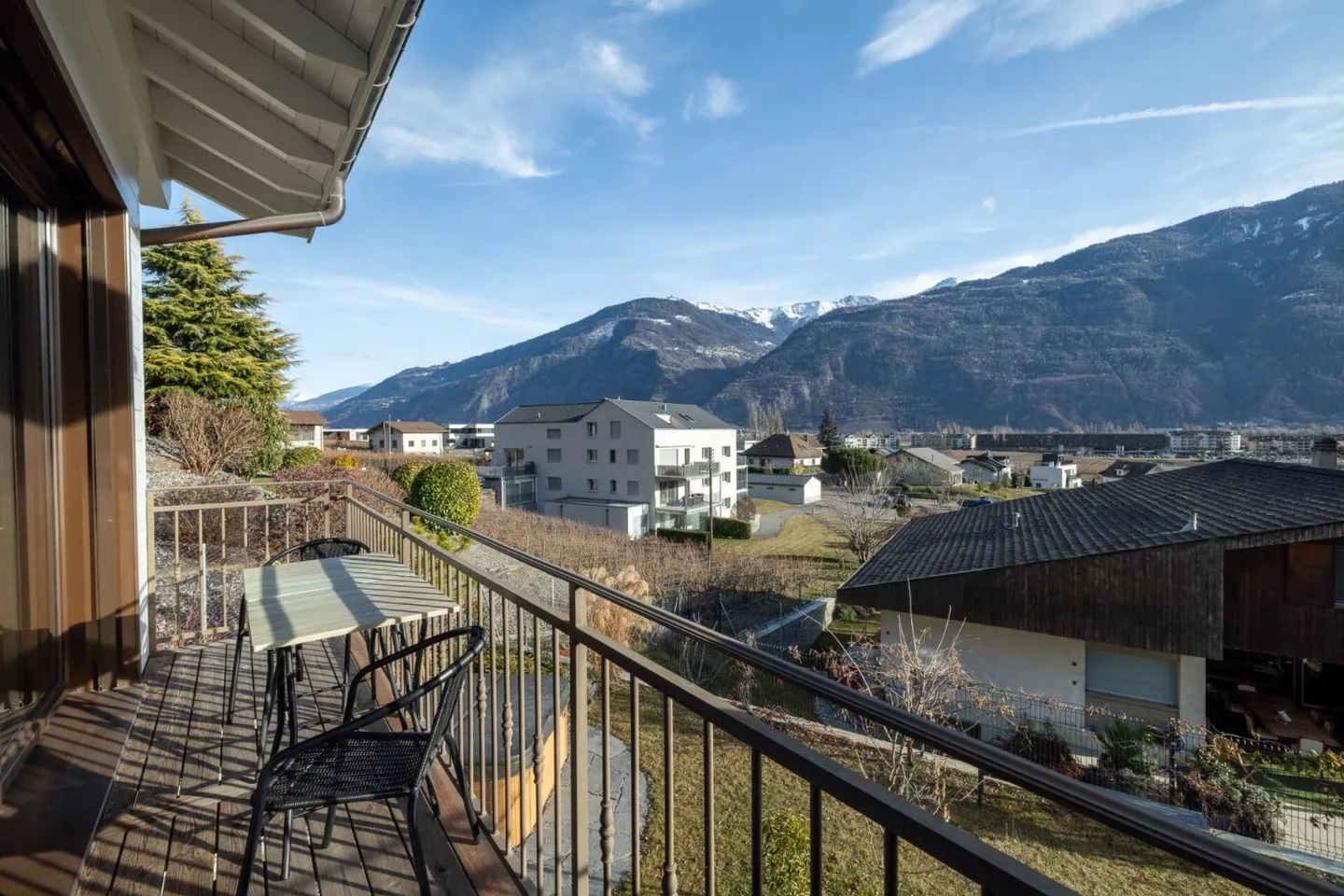 MAGNIFIKANTE REIHENHAUS VILLA 3 ZIMMER VON 107 M2 IM HERZEN DER WEINBERGE IN SAILLON - Foto 12 von 12