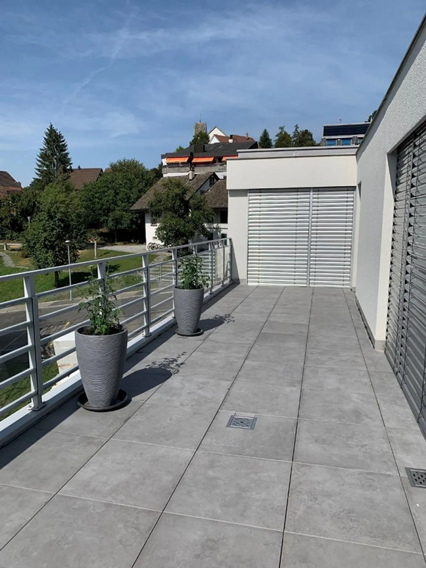 Moderne 2,5-Zimmerwohnung mit grossem Südwest-Balkon - Foto 9 von 9